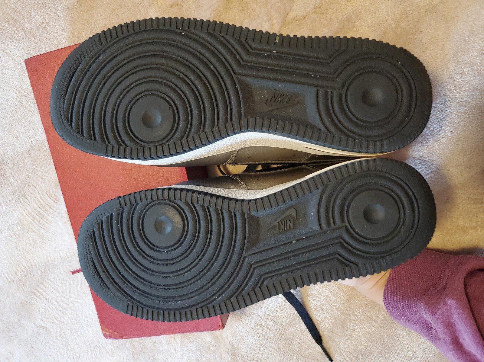 Nike Nike Womans AIR FORCE 1 '07 US 7.5 Size US 7.5 / IT 37.5 - 7 Thumbnail