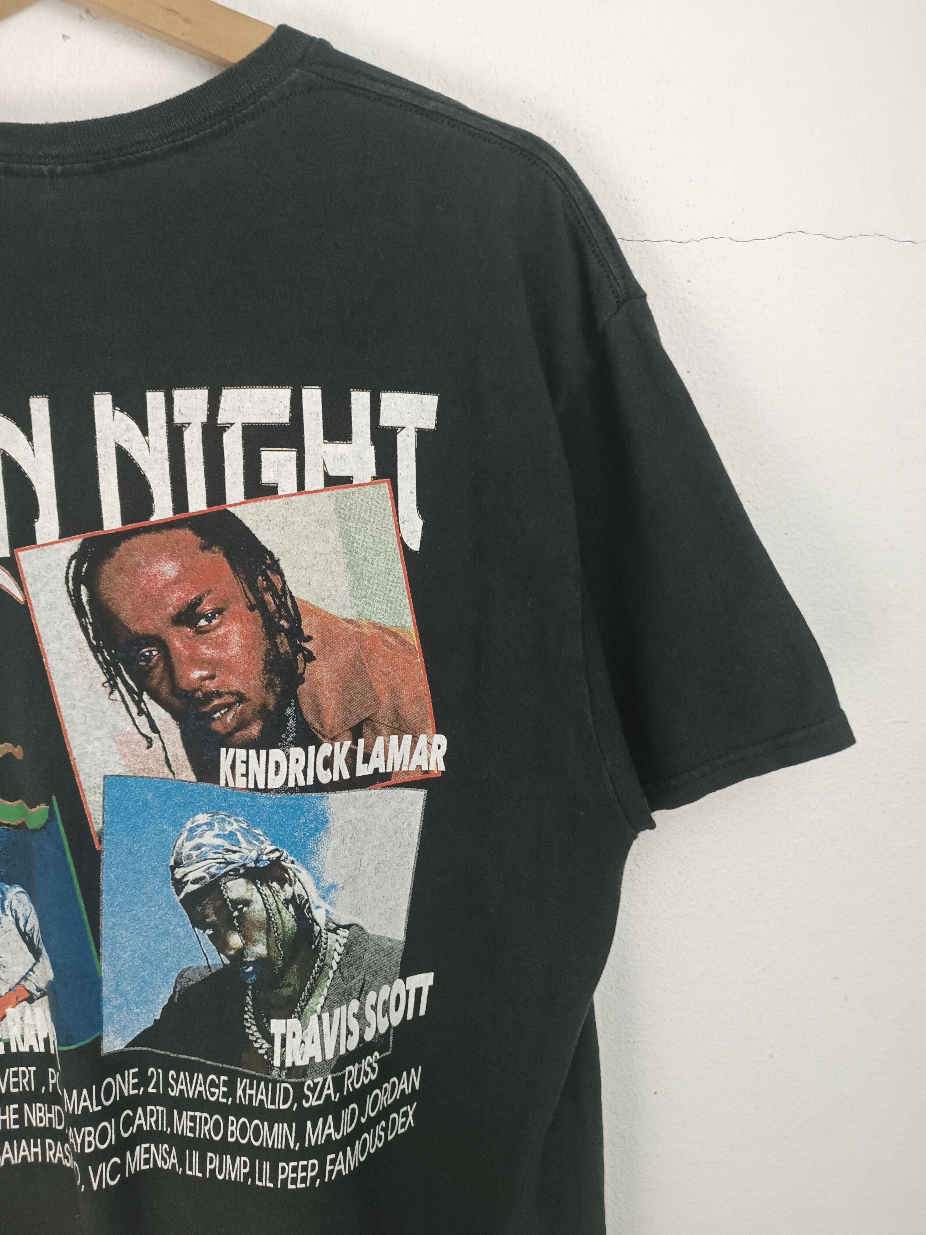 Rap Tees VINTAGE '17 DAY N NIGHT KENDRICK LAMAR TRAVIS SCOTT CHANCE Size US L / EU 52-54 / 3 - 11 Thumbnail