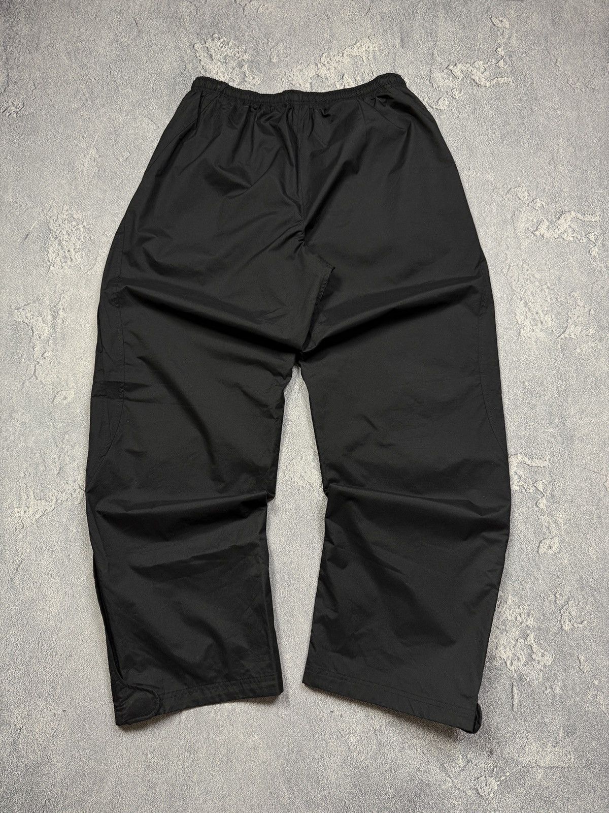 Nike Nike Vintage Track Pants Sweatpants Size US 38 / EU 54 - 2 Thumbnail