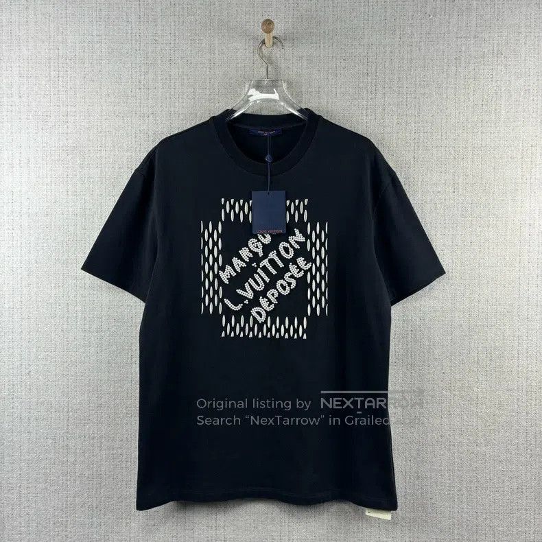 Louis Vuitton Louis Vuitton SS24 Letter Beaded Embroidered Crew Neck Sho Size US XL / EU 56 / 4 - 1 Thumbnail