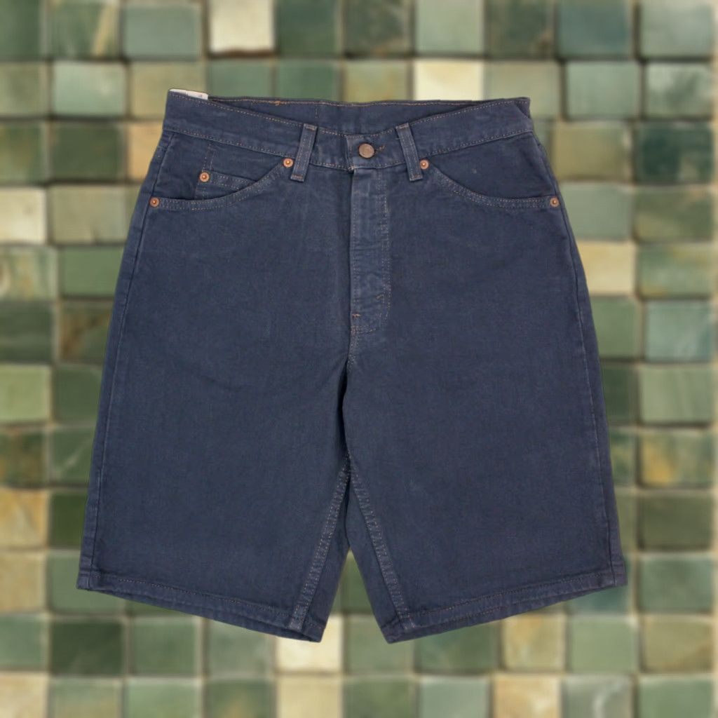 Levi's VINTAGE Levi's 550 Denim Shorts Mens 1990s Dark Blue 31x10 90s NOS Levi's shorts 90s Levi's Size US 31 - 1 Thumbnail