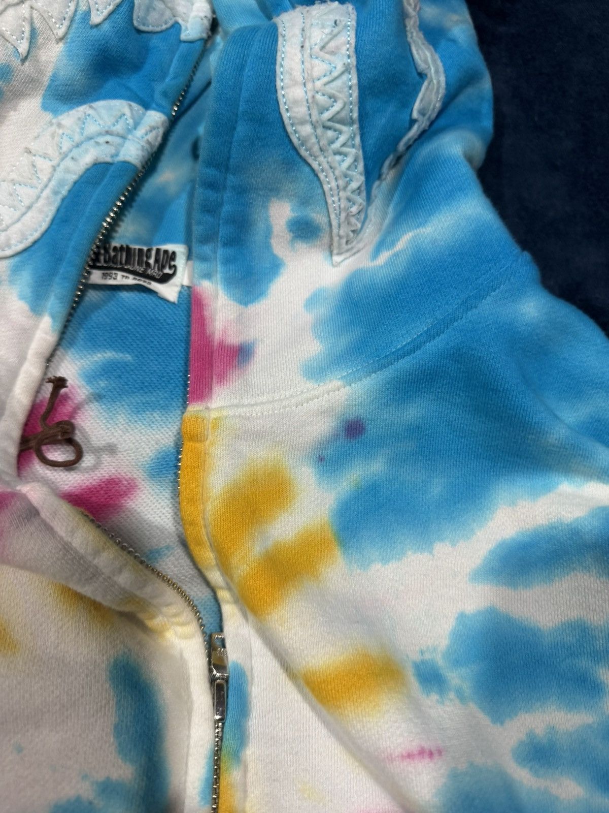Bape BAPE Tie Dye PONR Shark Wide Full Zip Hoodie Size US XL / EU 56 / 4 - 4 Thumbnail
