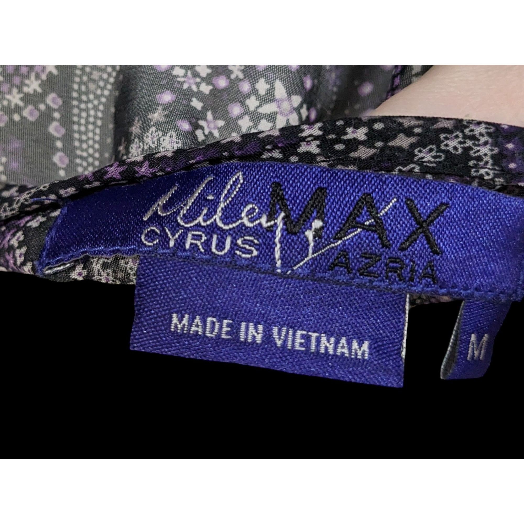 Bcbgmaxazria Boho Chic Sheer Paisley Top by Miley Cyrus x BCBG Maxazria Size M / US 6-8 / IT 42-44 - 5 Thumbnail