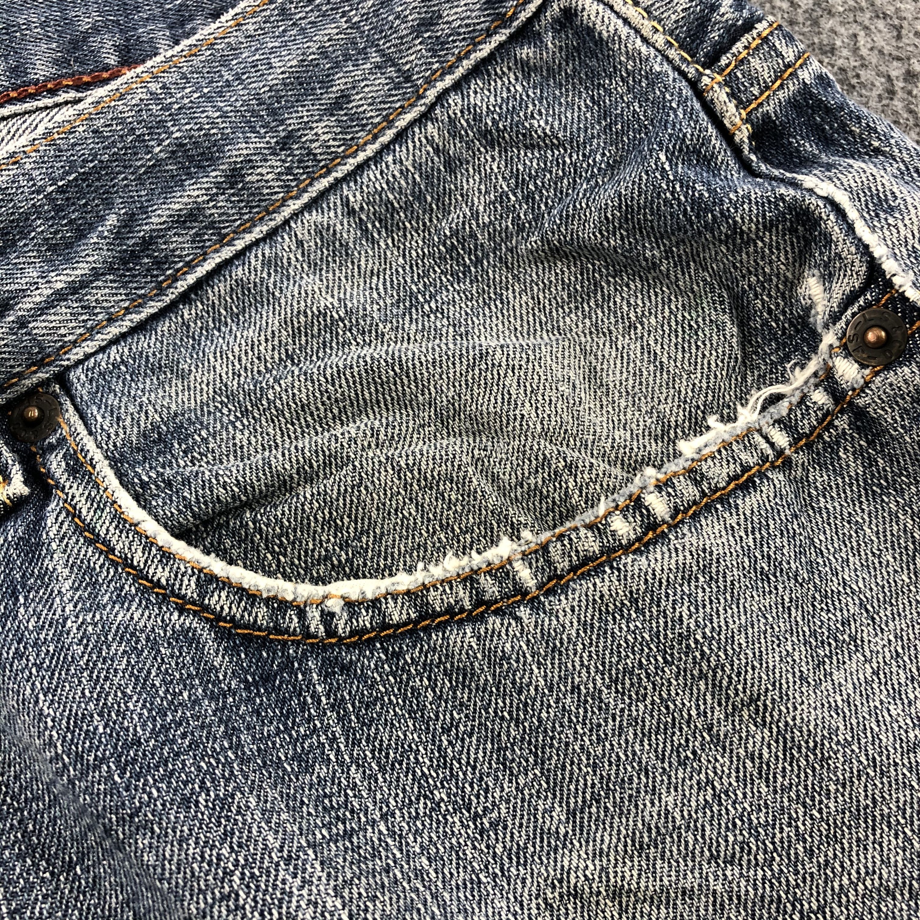Levi's × Vintage Vintage Levis Jeans-JM1701 Size US 35 - 14 Thumbnail