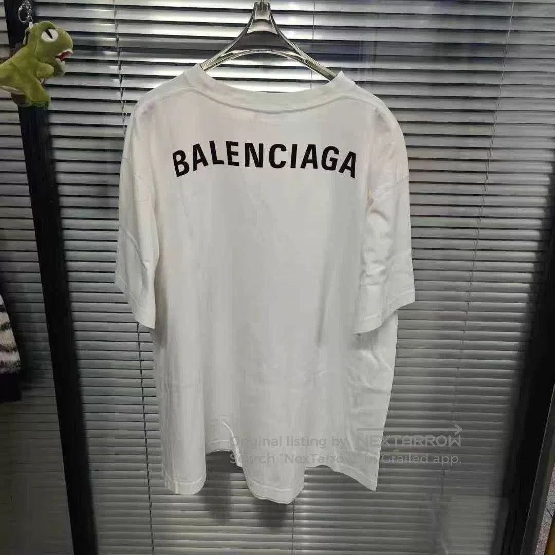 Balenciaga Balenciaga Back Logo Short Sleeve. Size US L / EU 52-54 / 3 - 1 Thumbnail