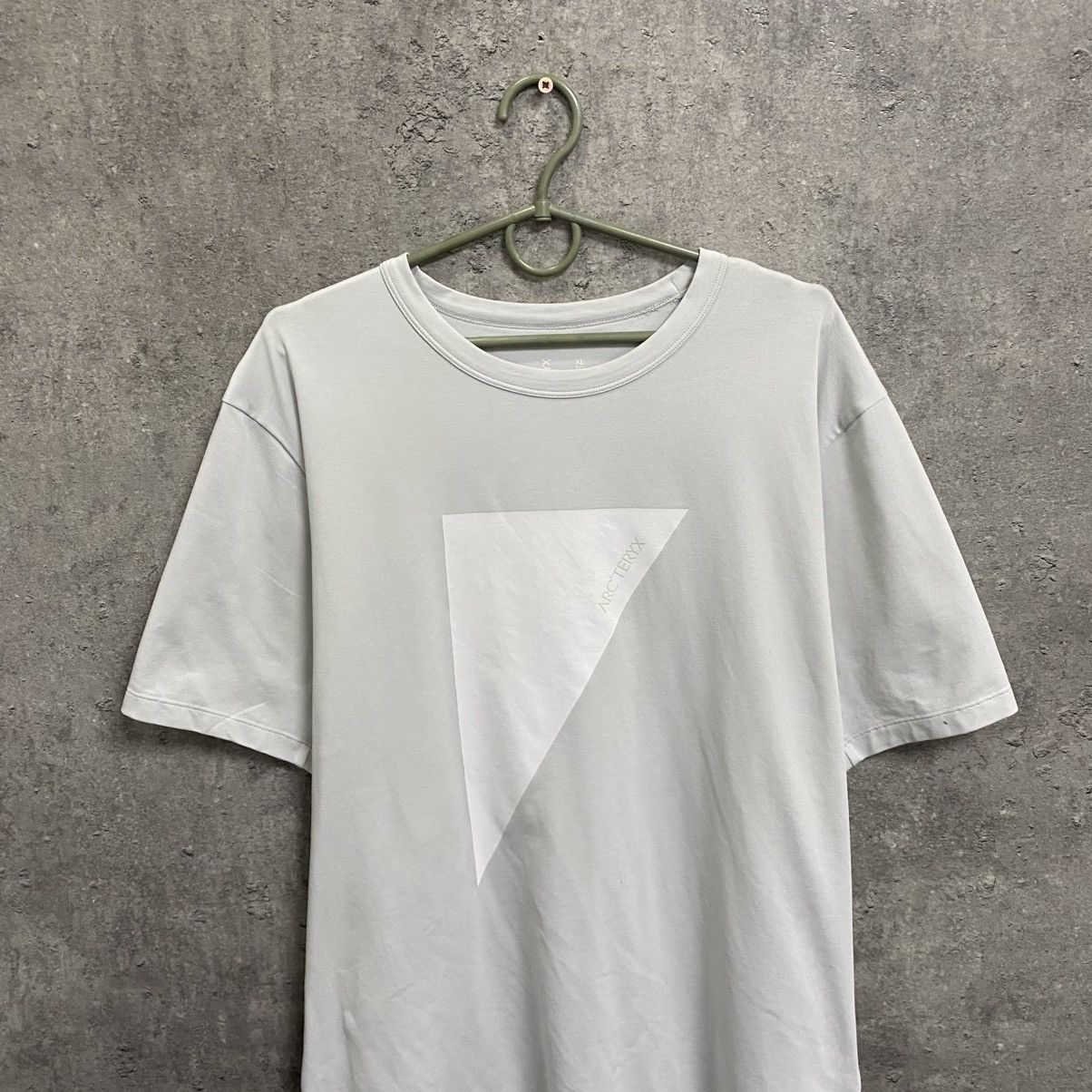 Arc'teryx Arcteryx T-Shirt Big Logo Size XL Size US XL / EU 56 / 4 - 4 Thumbnail