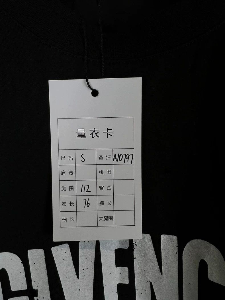 Givenchy Givenchy Small Hole Short Sleeve, os s size Size US S / EU 44-46 / 1 - 6 Thumbnail