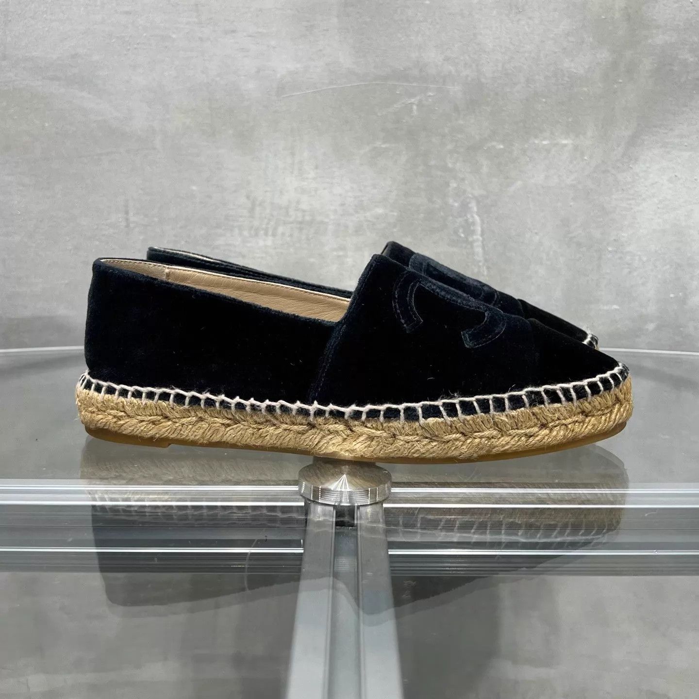 Chanel Chanel Fisherman Shoes EUR 37 1280 YH26101 Size US 6.5 / IT 36.5 - 4 Thumbnail