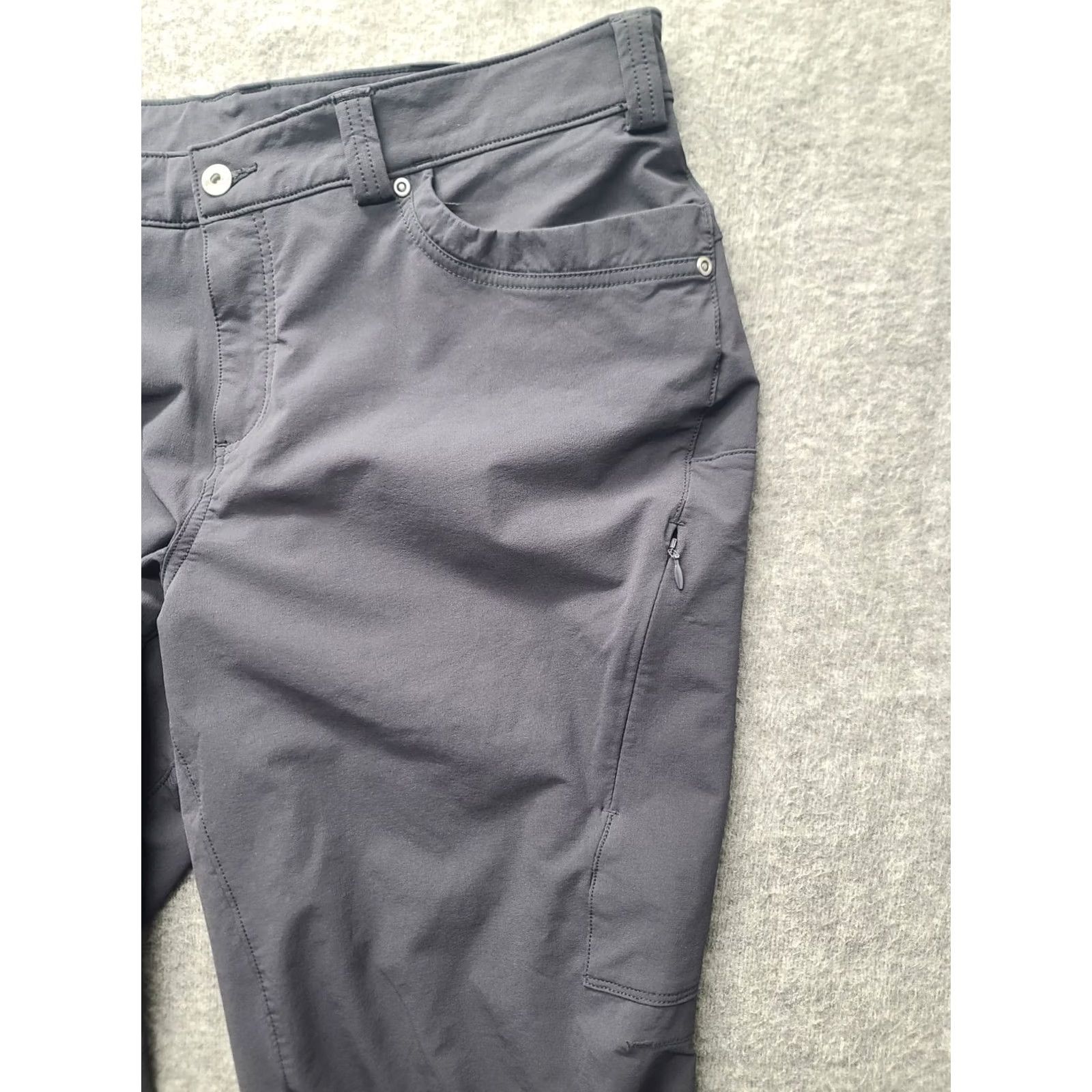 Vintage Duluth Trading Flexpedition Pants Womens 18W 31 Inseam Bootcut Regular Rise Mid Black Nylon Spandex Pockets Cargo Size 40" / US 18 - 7 Thumbnail