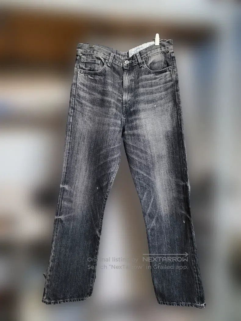 Neighborhood Neighborhood size M Jeans Size US 27 - 2 Thumbnail