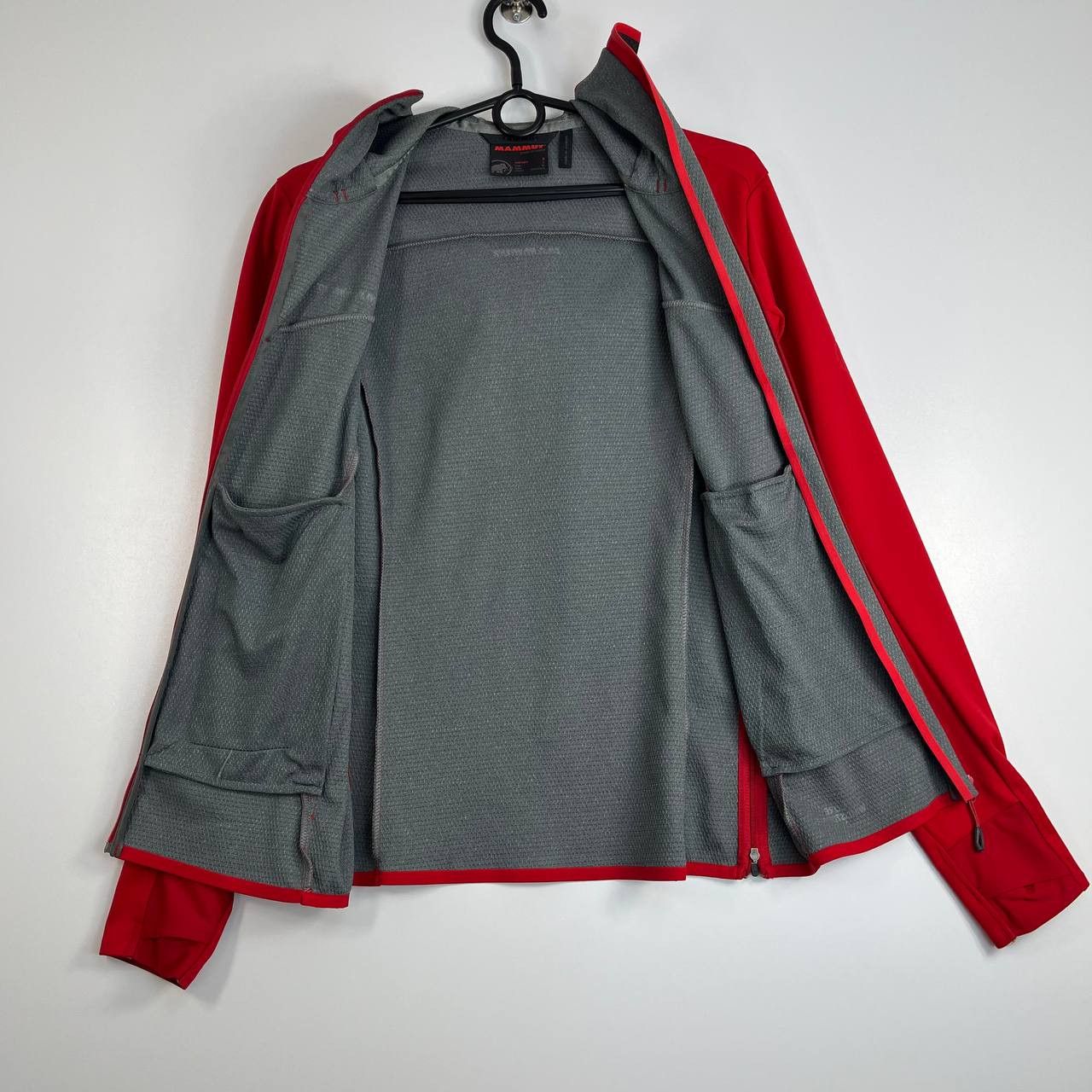 Mammut Mammut Womens Red Windstopper Softshell Jacket Hooded Size S Size S / US 4 / IT 40 - 3 Thumbnail