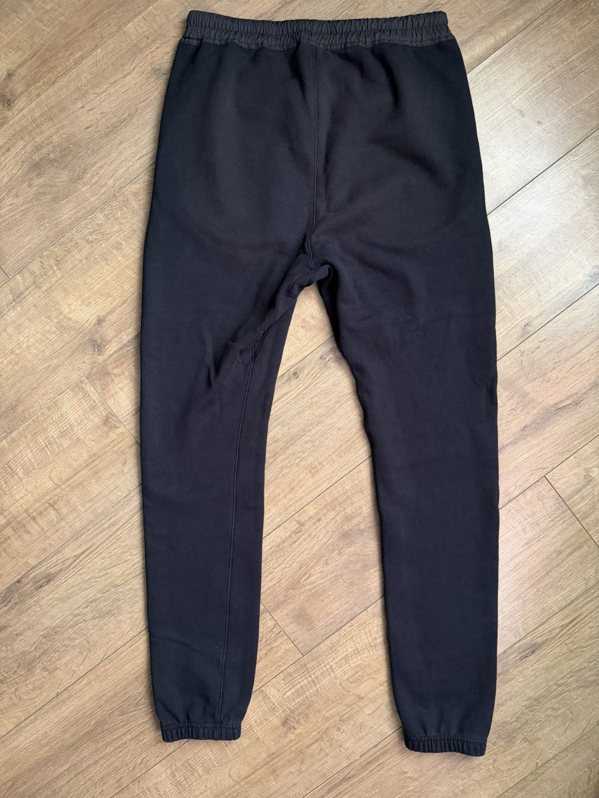 Fear of God Seventh Collection Sun Faded Sweatpants Size US 32 / EU 48 - 4 Thumbnail