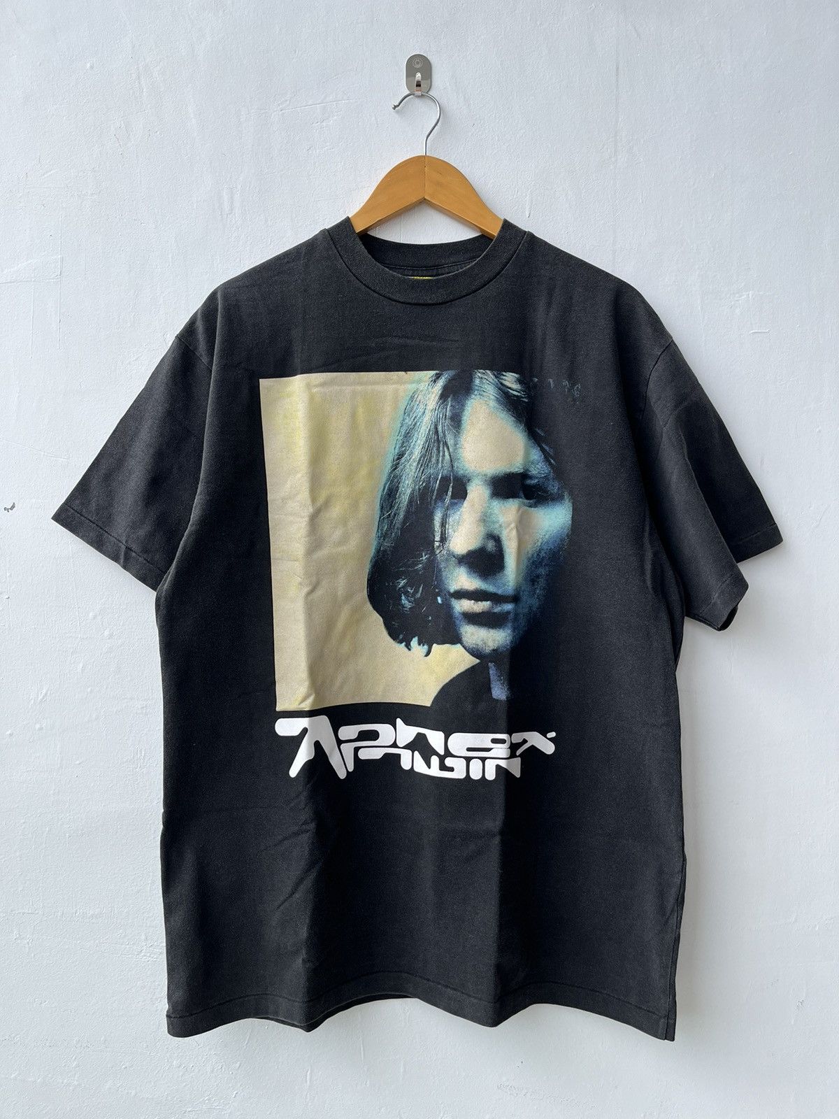 Vintage Vintage 90s Aphex Twin tee 🛸 | Grailed