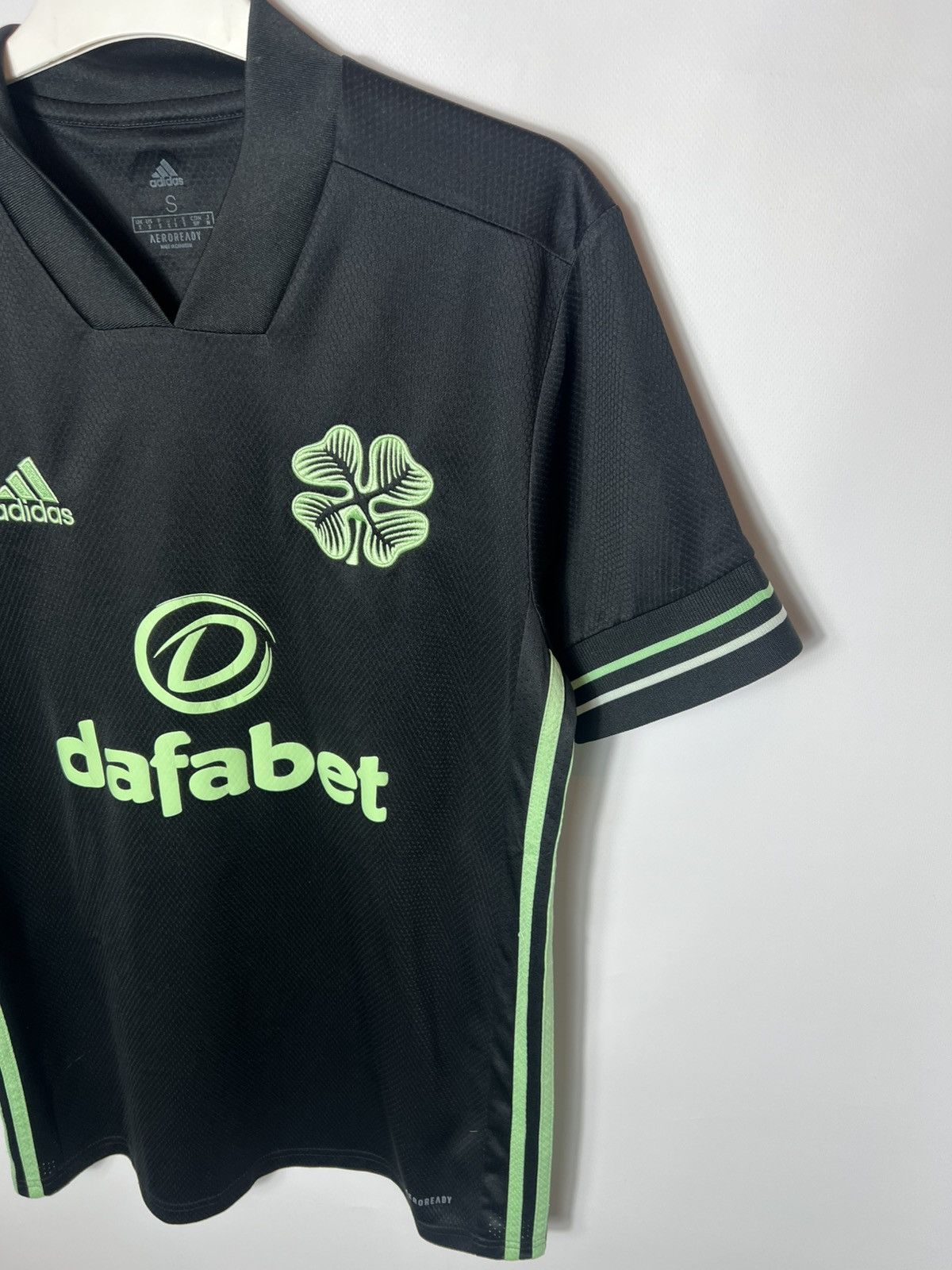 Adidas CELTIC SCOTLAND 2020/2021 THIRD FOOTBALL SHIRT ADIDAS SIZE S Size US S / EU 44-46 / 1 - 4 Thumbnail
