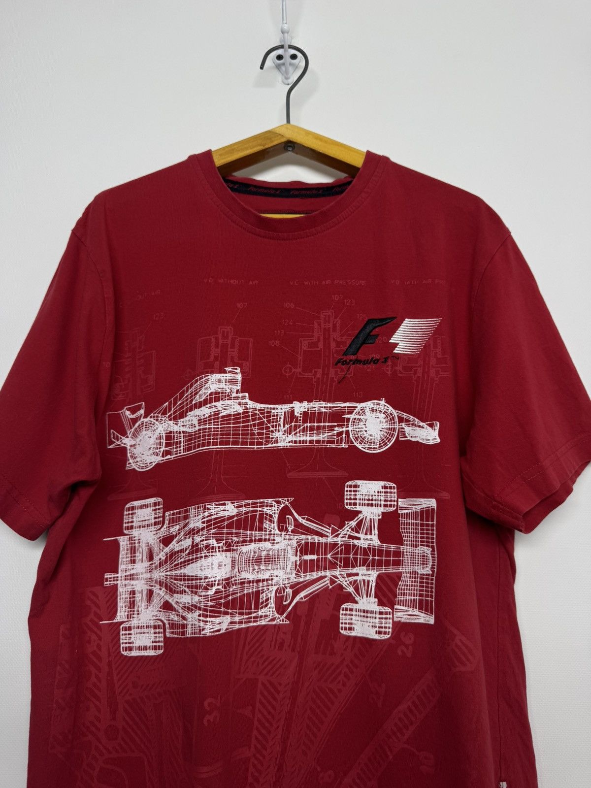 Formula 1 VINTAGE FORMULA 1 OFFICIAL MERCHANDISE BIG LOGO F1 Size US S / EU 44-46 / 1 - 3 Thumbnail