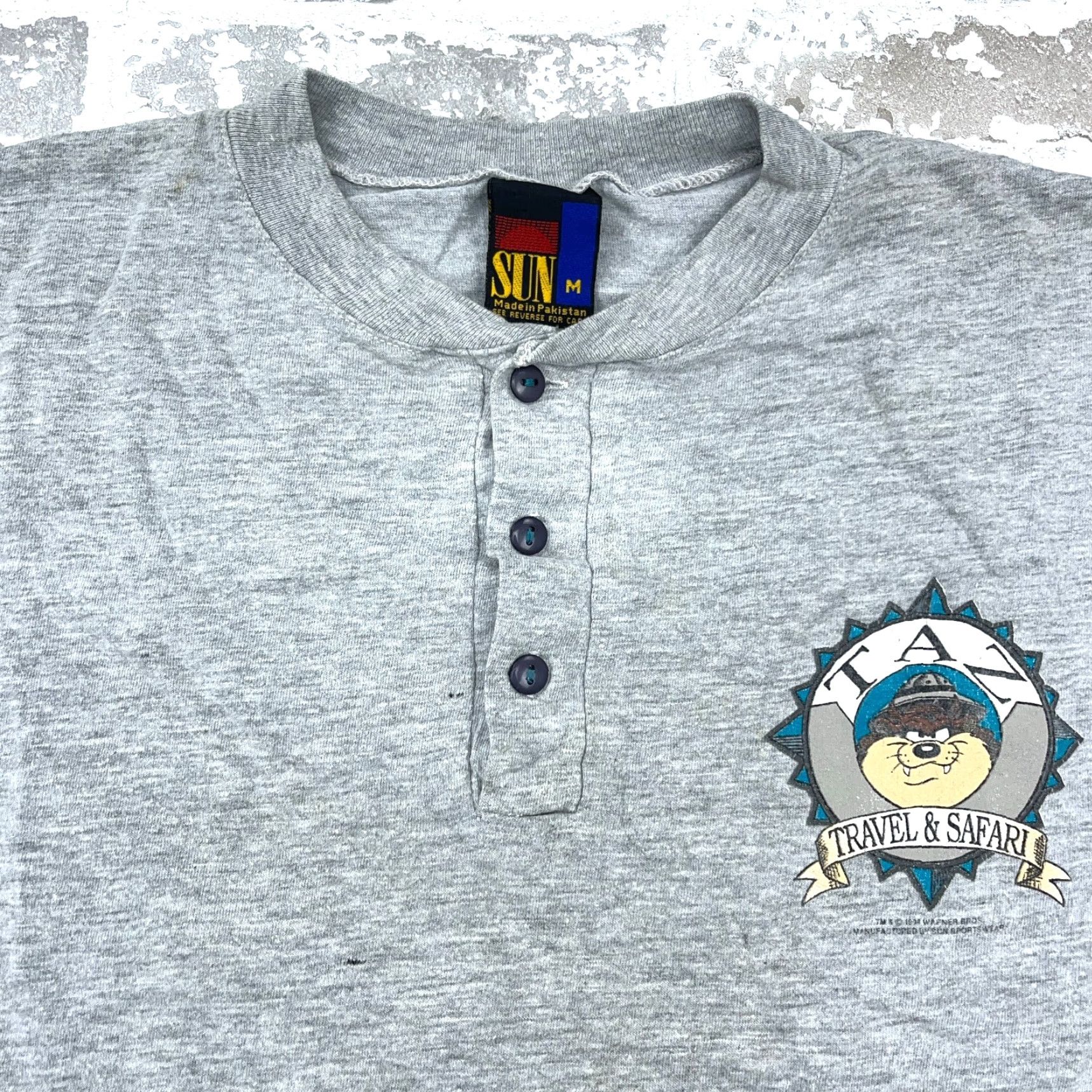 Vintage VINTAGE Sun Shirt Men M Gray 90s Looney Tunes Taz Henley Tasmanian Devil Graphic Print Logo Cotton Knit Short Sleeve Vintage Classic Grunge 90s Mens Size US M / EU 48-50 / 2 - 3 Thumbnail