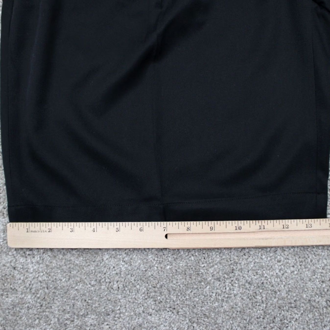 Essentials Greg Norman Essentials Golf Shorts NWT Mens 40 Black Polyester 10" inseam Chino Short Slim? Regular Fit Adults Mens Black Golf Shorts Size US 40 / EU 56 - 5 Thumbnail