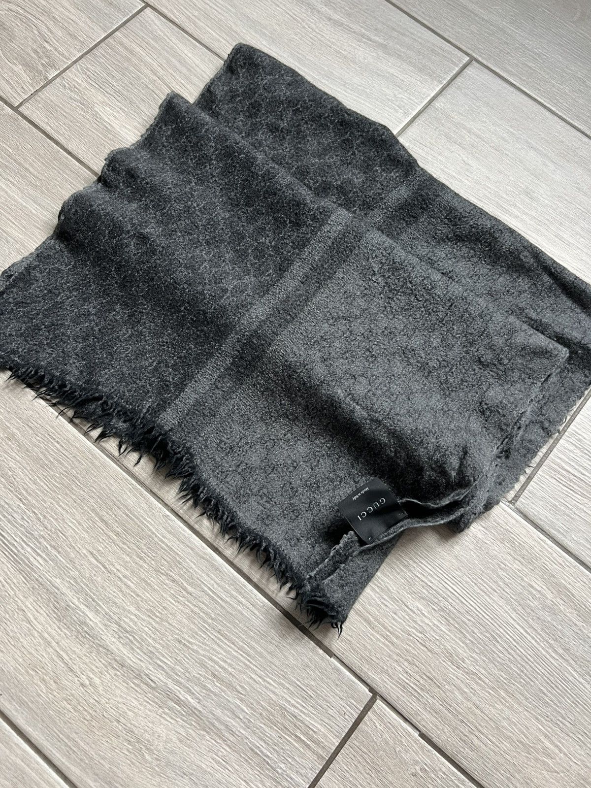 Gucci Vintage Gucci Scarf Wool Monogram Size ONE SIZE - 9 Thumbnail