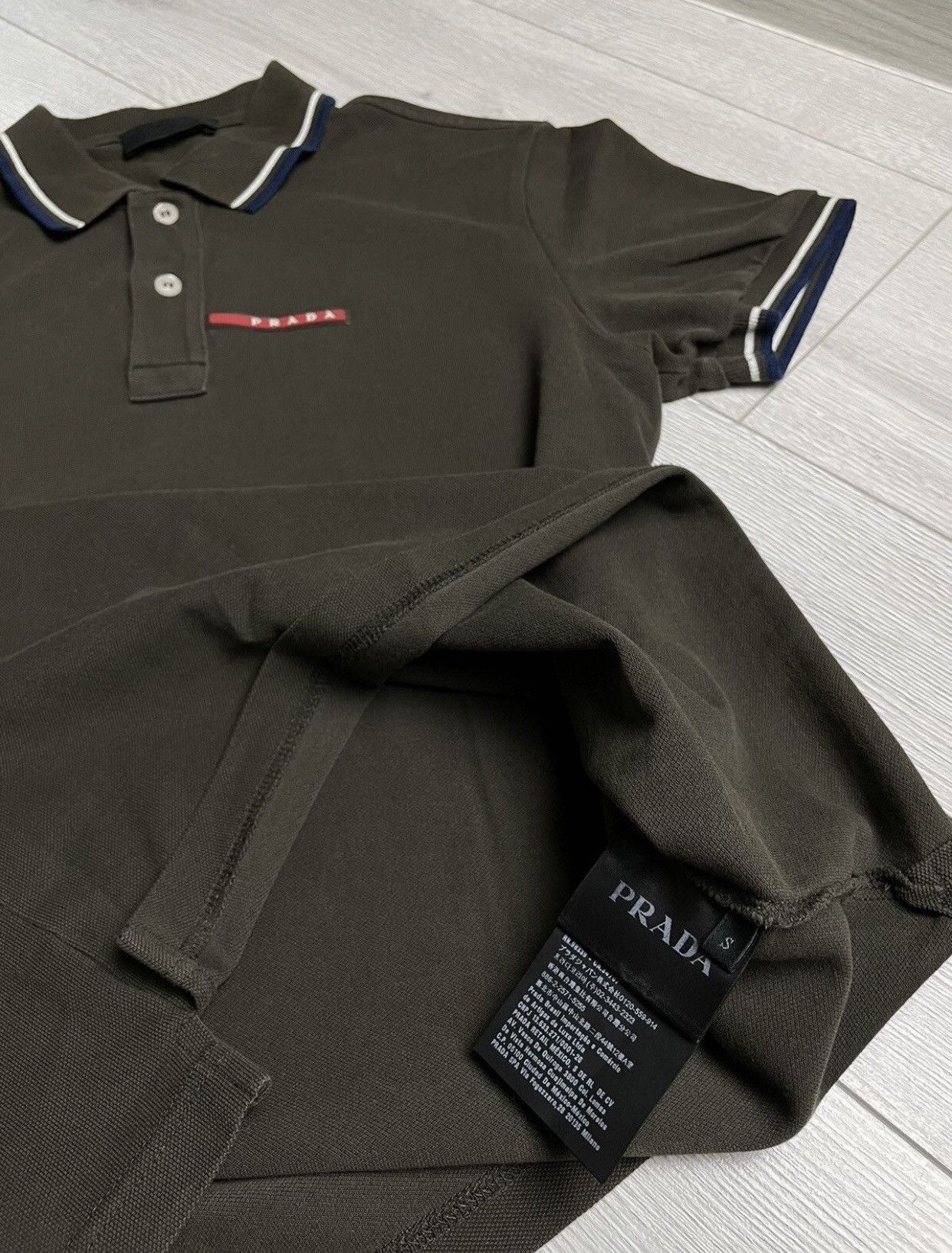 Prada Prada Red Tab brown polo shirt Size US S / EU 44-46 / 1 - 6 Thumbnail