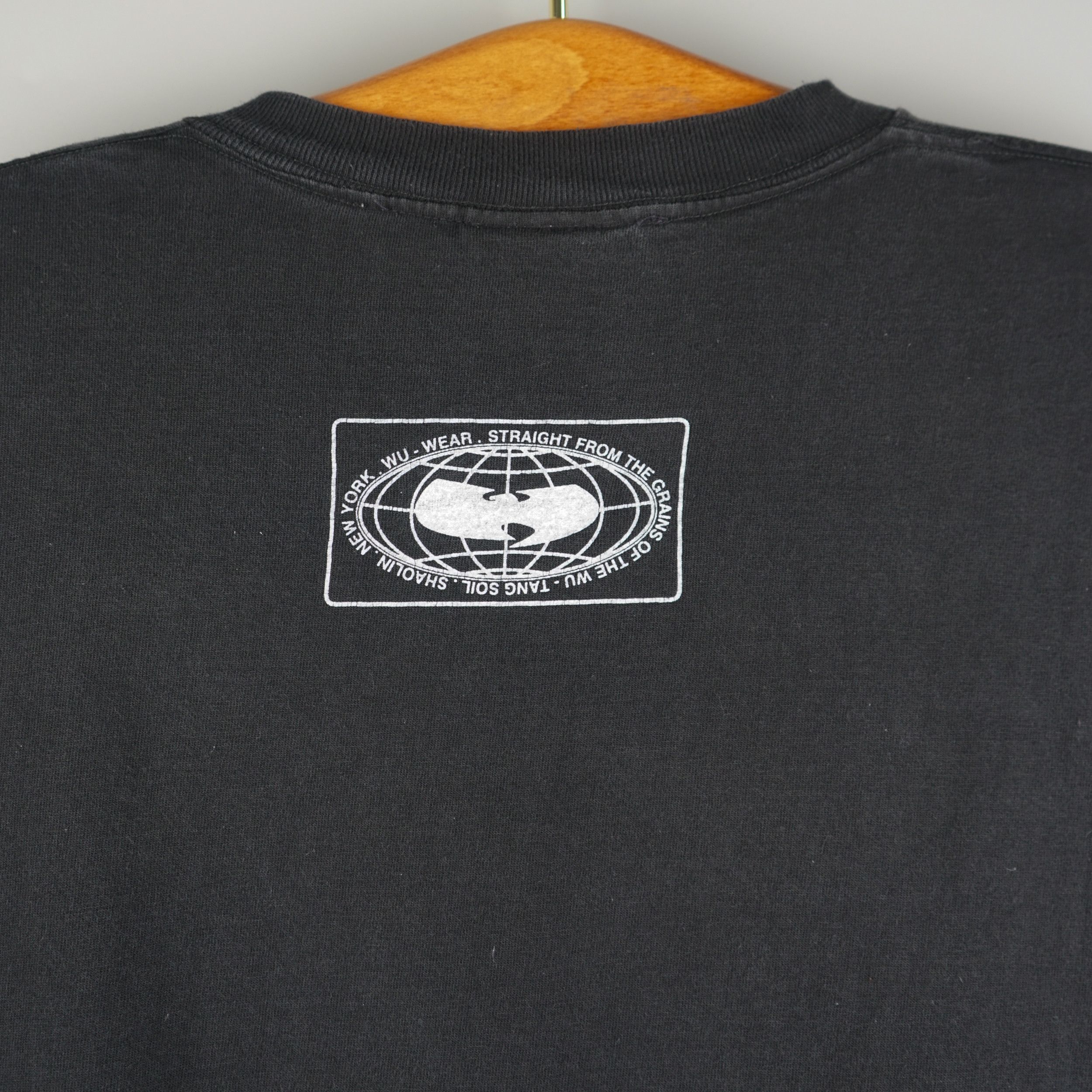 Band Tees Vintage 1990s Wu Tang Clan Long Sleeve T-Shirt Size US XXL / EU 58 / 5 - 7 Thumbnail