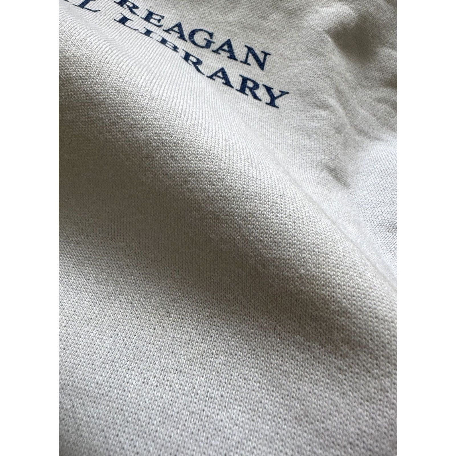 Hanes VINTAGE Hanes Ronald Reagan Presidential Library Crewneck Sweatshirt XL White 80s Men Mens XL Size US XL / EU 56 / 4 - 5 Thumbnail