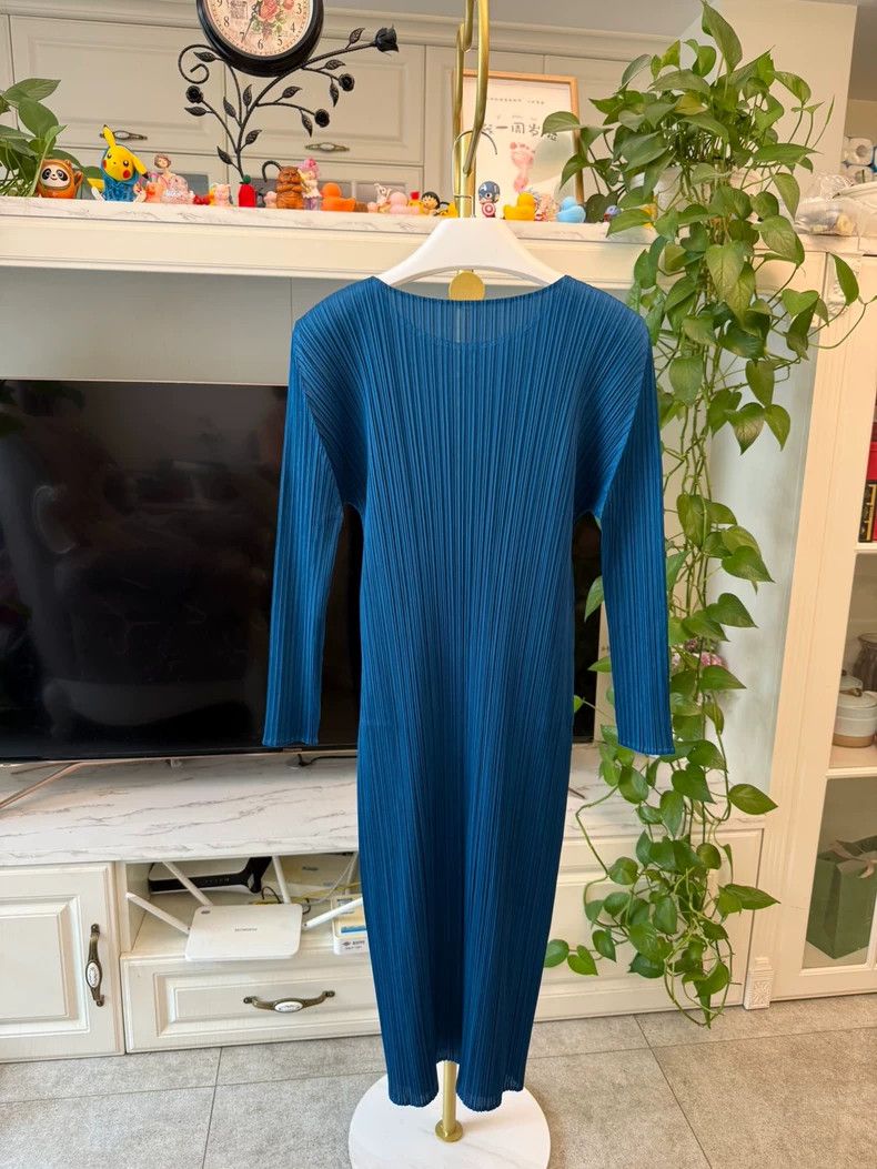 Issey Miyake Issey Miyake size:2 Peacock blue pleated dress Size XS / US 0-2 / IT 36-38 - 5 Thumbnail