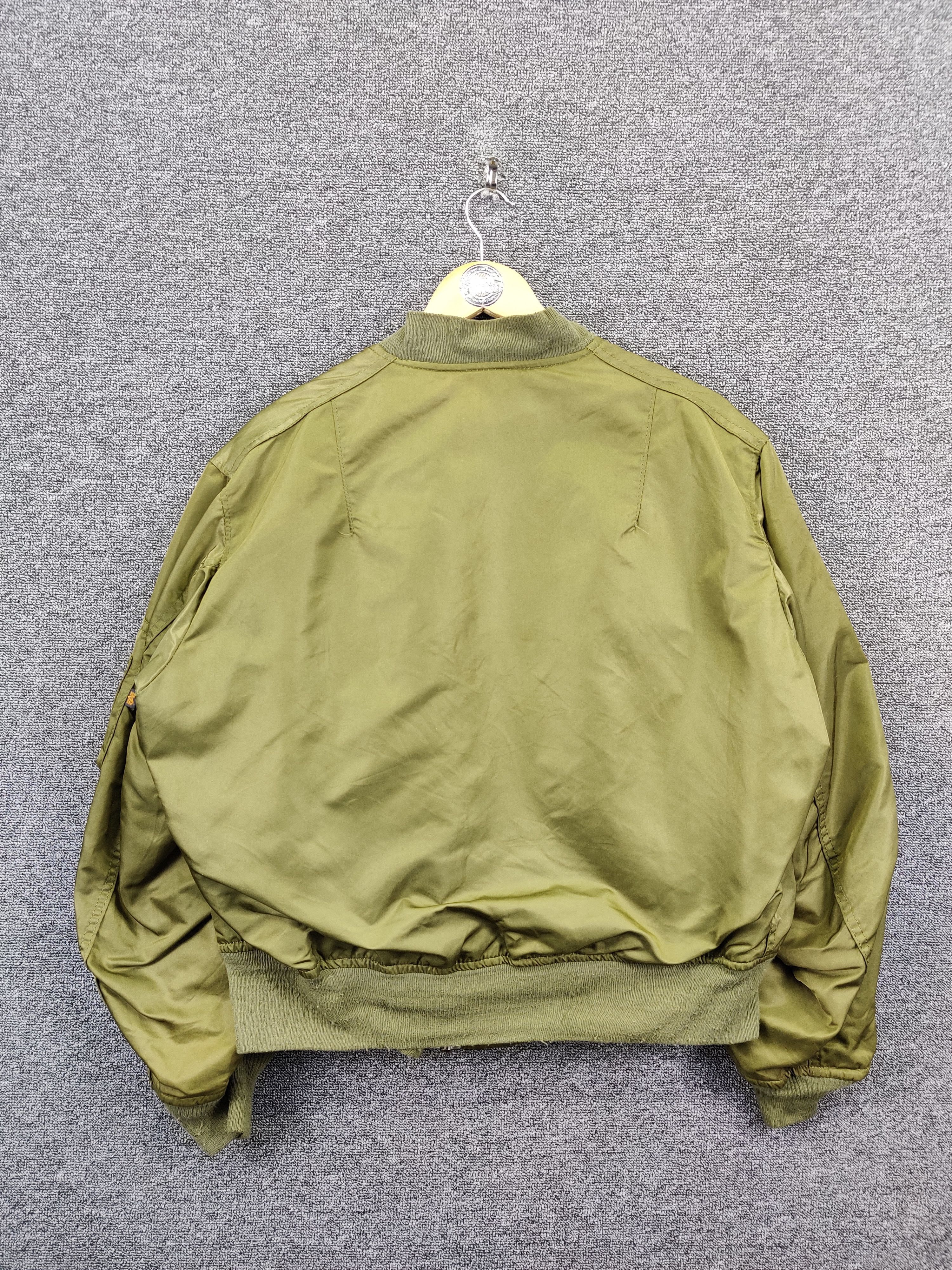 Alpha Industries Vintage 90s Alpha Industries Ma-1 Flight Bomber Jacket Size US L / EU 52-54 / 3 - 6 Thumbnail