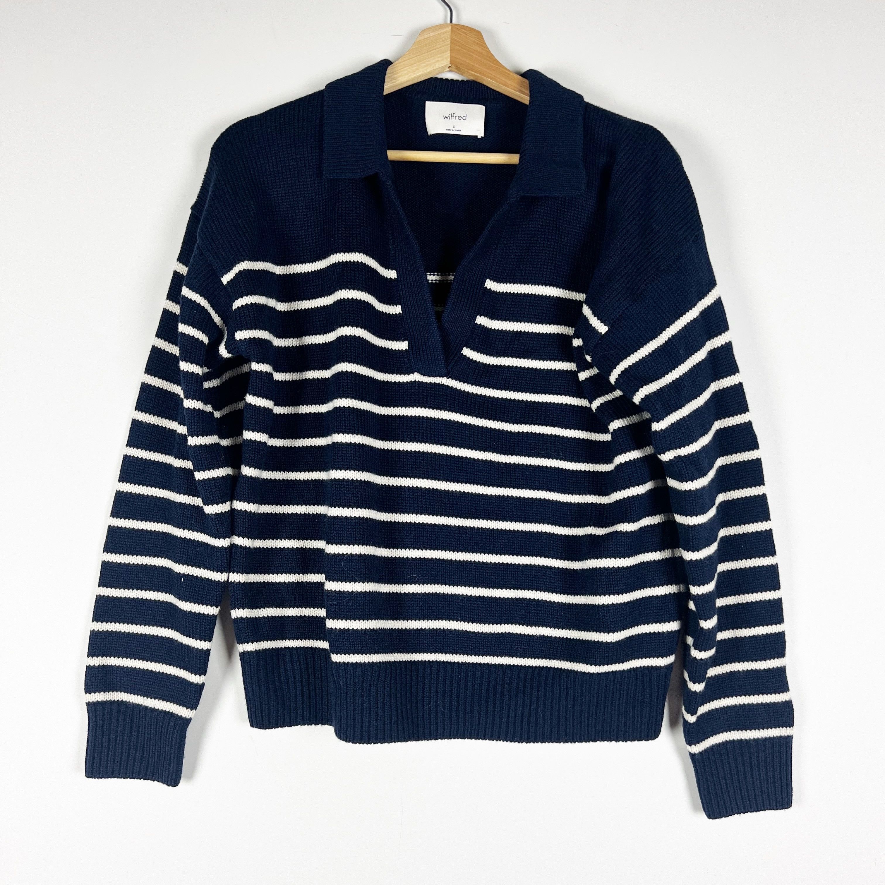 Aritzia Wilfred Aritzia Clara Relaxed Merino Wool Size S / US 4 / IT 40 - 1 Thumbnail
