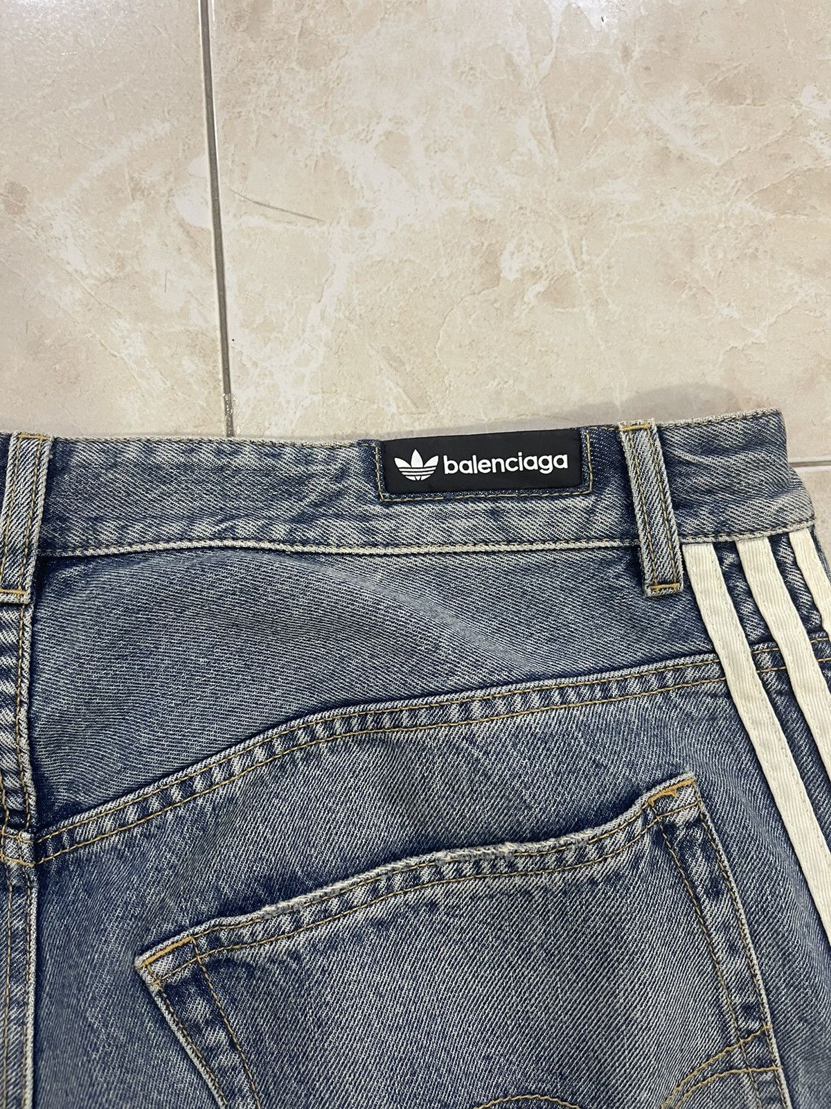 Adidas × Balenciaga Balenciaga x Adidas Oversized Jeans Size US 35 - 3 Thumbnail