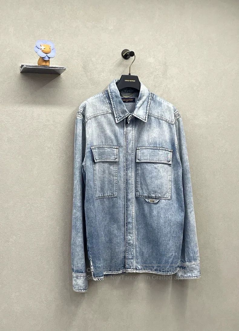 Louis Vuitton Louis Vuitton Light blue denim jacket Size US L / EU 52-54 / 3 - 2 Thumbnail
