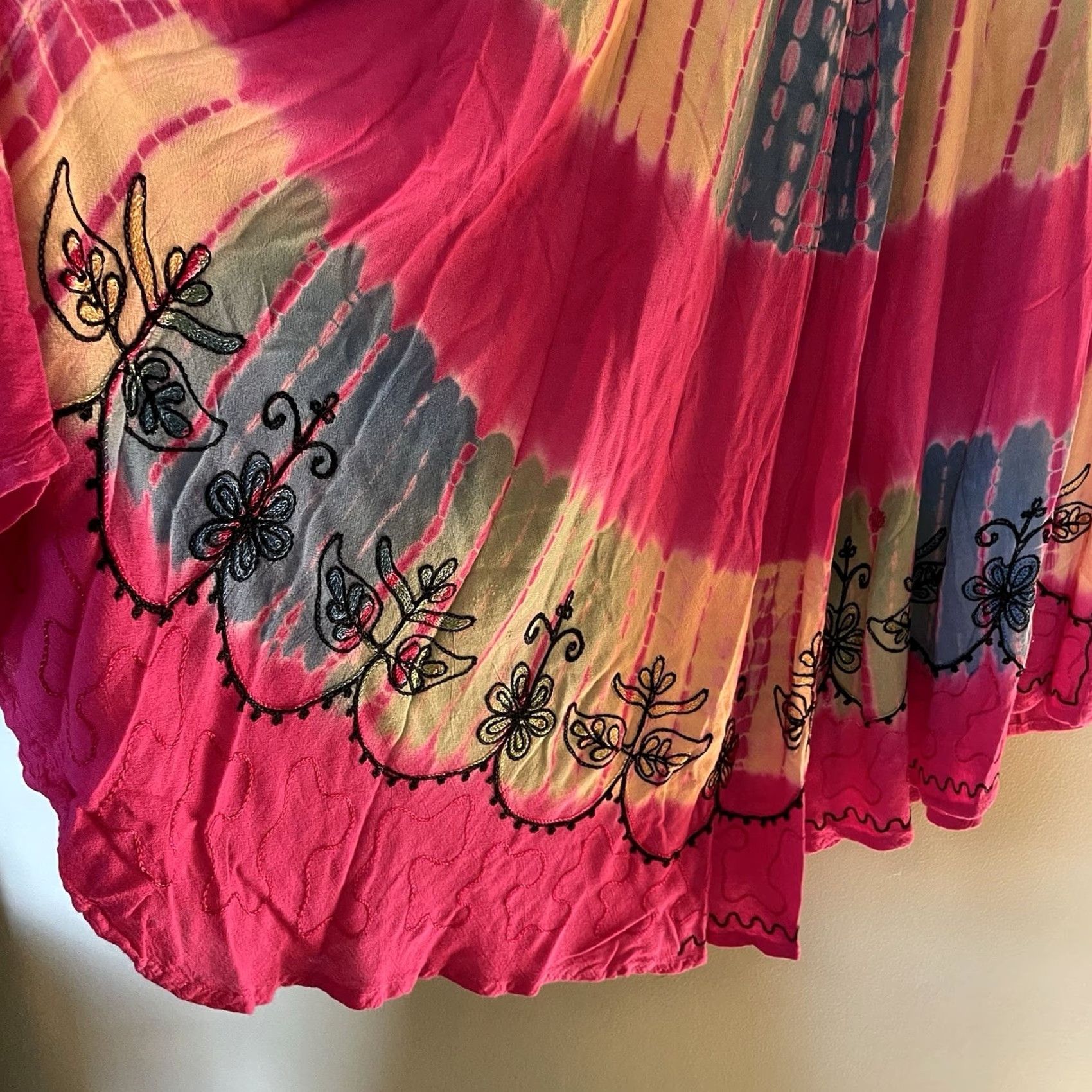 Pinko Ingear Dress One Size Pink Embroidered Tie-Dye Hippie A-Line Umbrella Dress Beach Light & Breezy Rayon Knee Length Women Linen? Size ONE SIZE - 4 Thumbnail