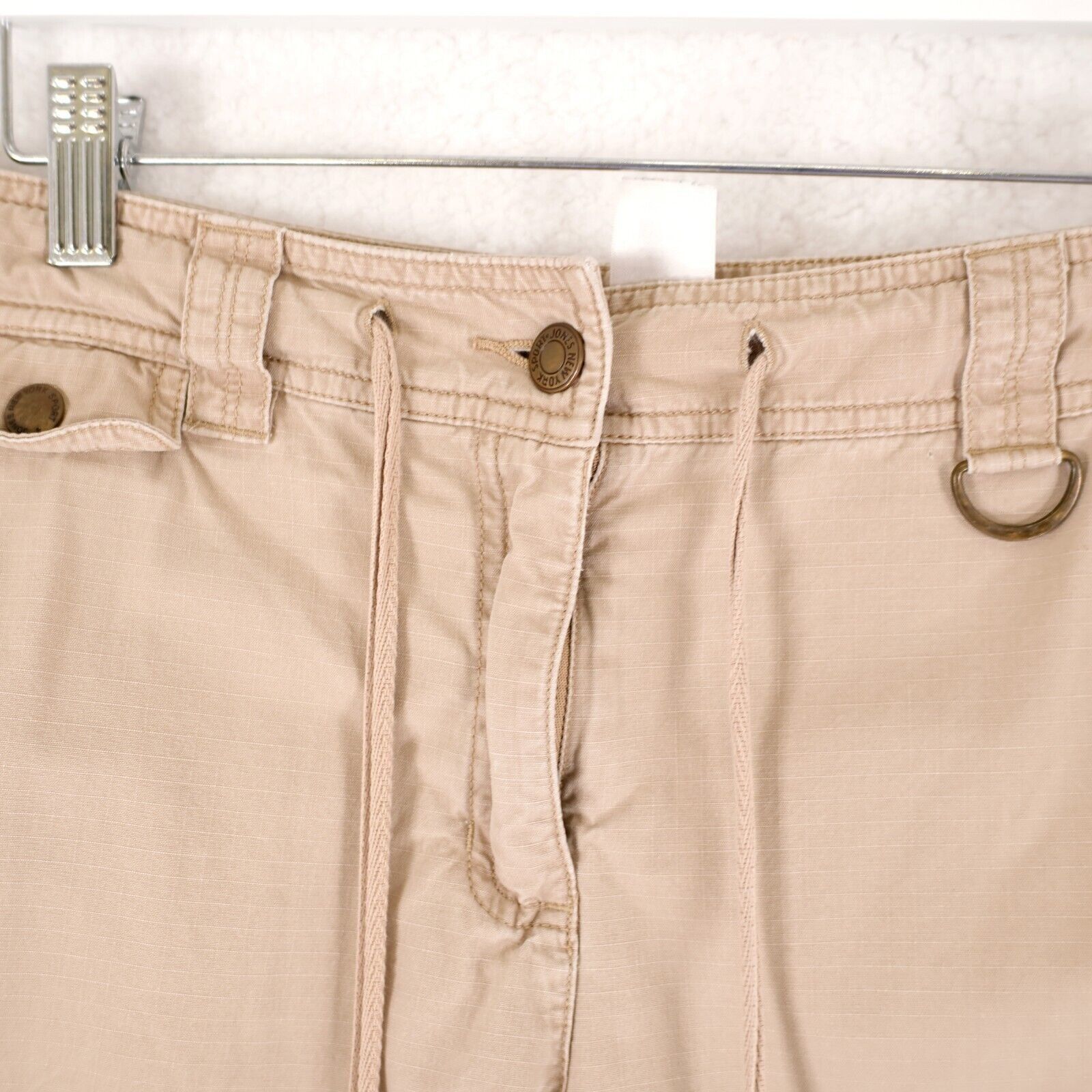 Jones New York Jones New York Sport Cream Cotton Cargo Drawstring Shorts Si Size 32" / US 10 / IT 46 - 2 Thumbnail