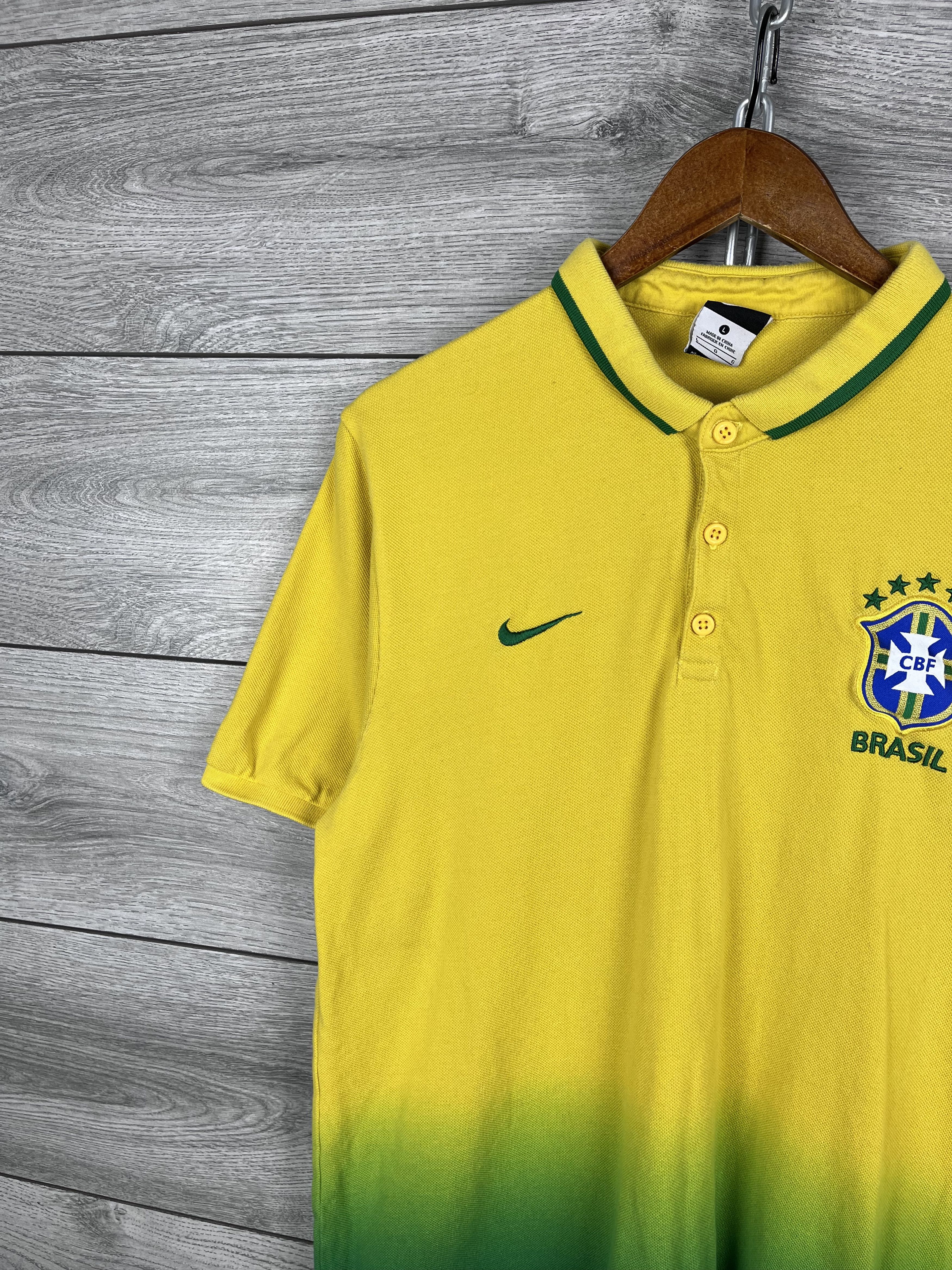 Nike Men’s Nike polo Brazil 🇧🇷 size L Size US L / EU 52-54 / 3 - 5 Thumbnail