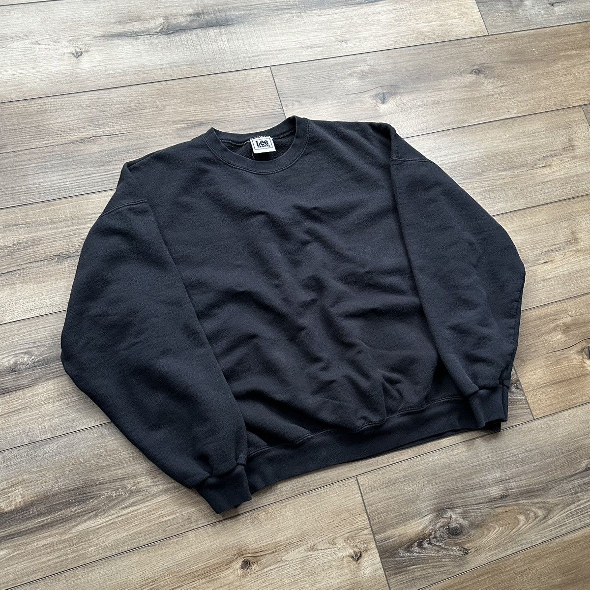 Lee Vintage 90s Lee Black Blank Crewneck Sweatshirt Size US XL / EU 56 / 4 - 2 Thumbnail