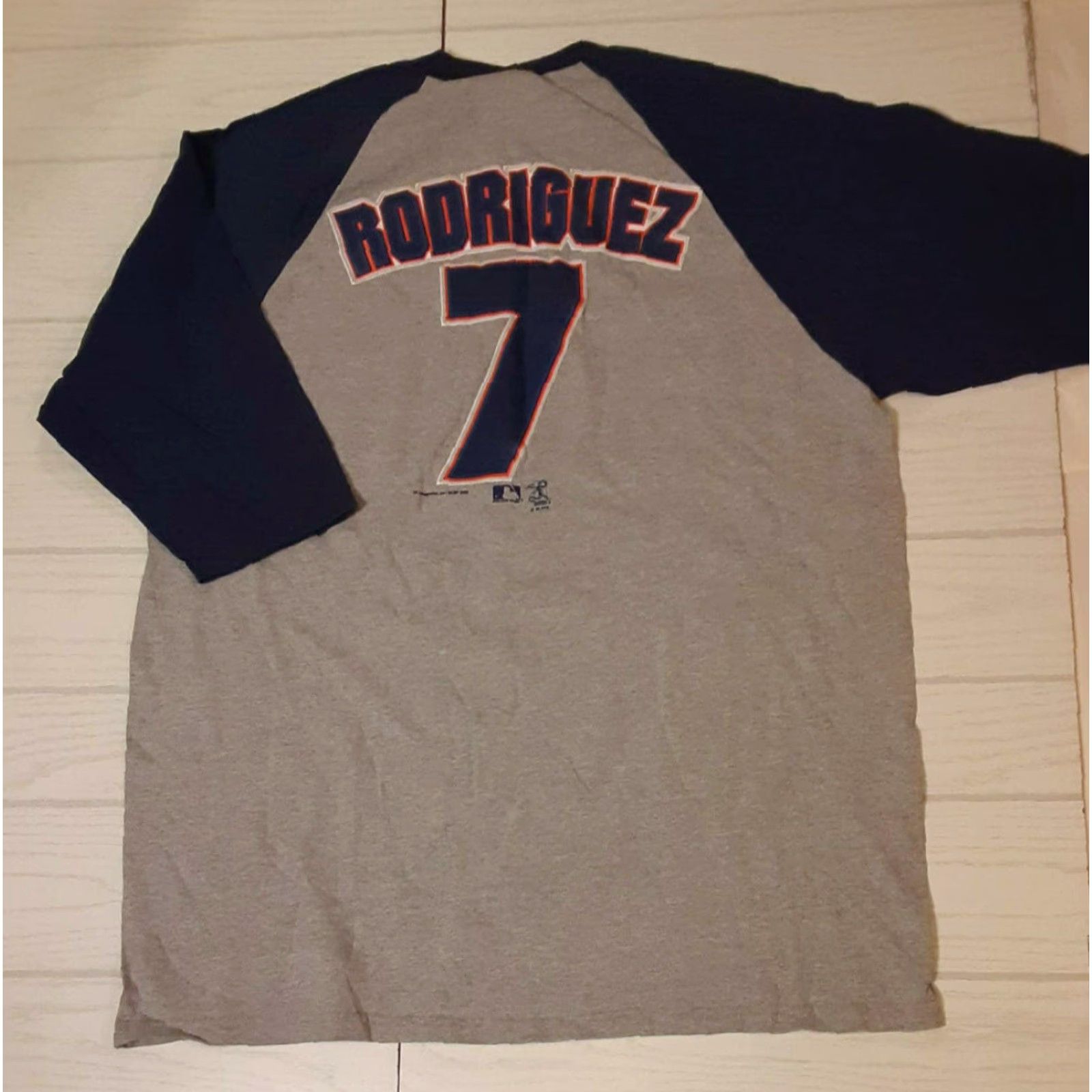 Vintage VINTAGE Ivan Rodriguez Detroit Tigers T-Shirt Lee sport XL blue&grey 2005 男? Size US XL / EU 56 / 4 - 6 Thumbnail