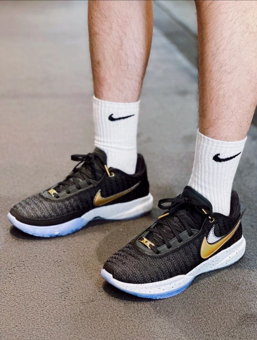 Nike Nike LeBron 20 "Black Gold" Size US 9.5 / EU 42-43 - 9 Thumbnail