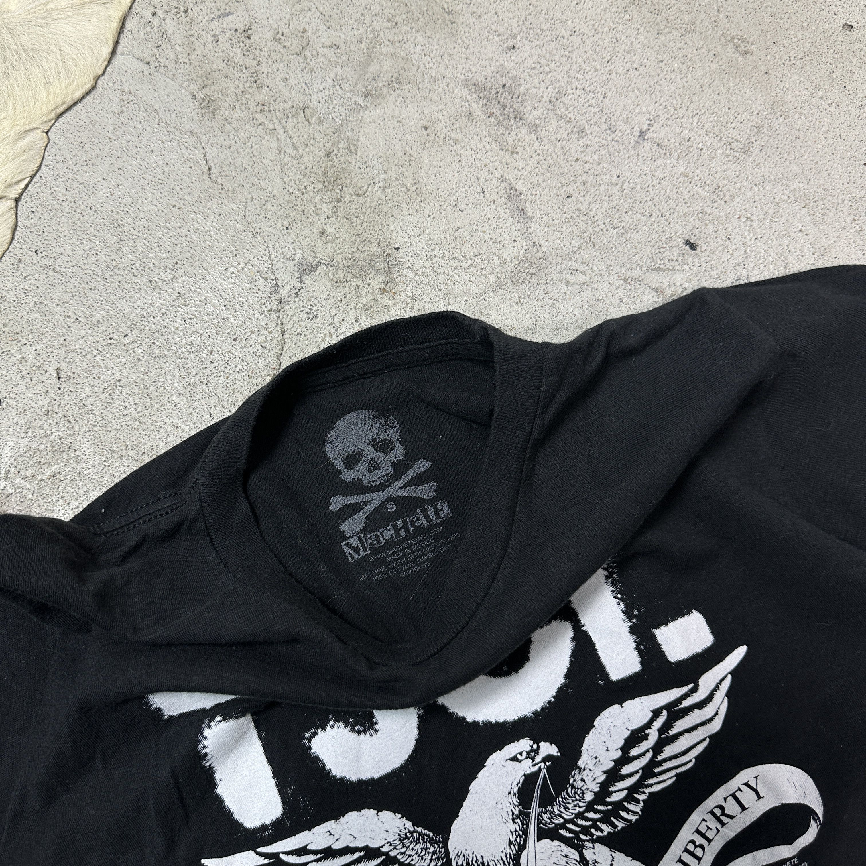 Vintage Vintage Streetwear Skater TSCI Machete 2003 T-shirt Y2K Size US S / EU 44-46 / 1 - 4 Thumbnail