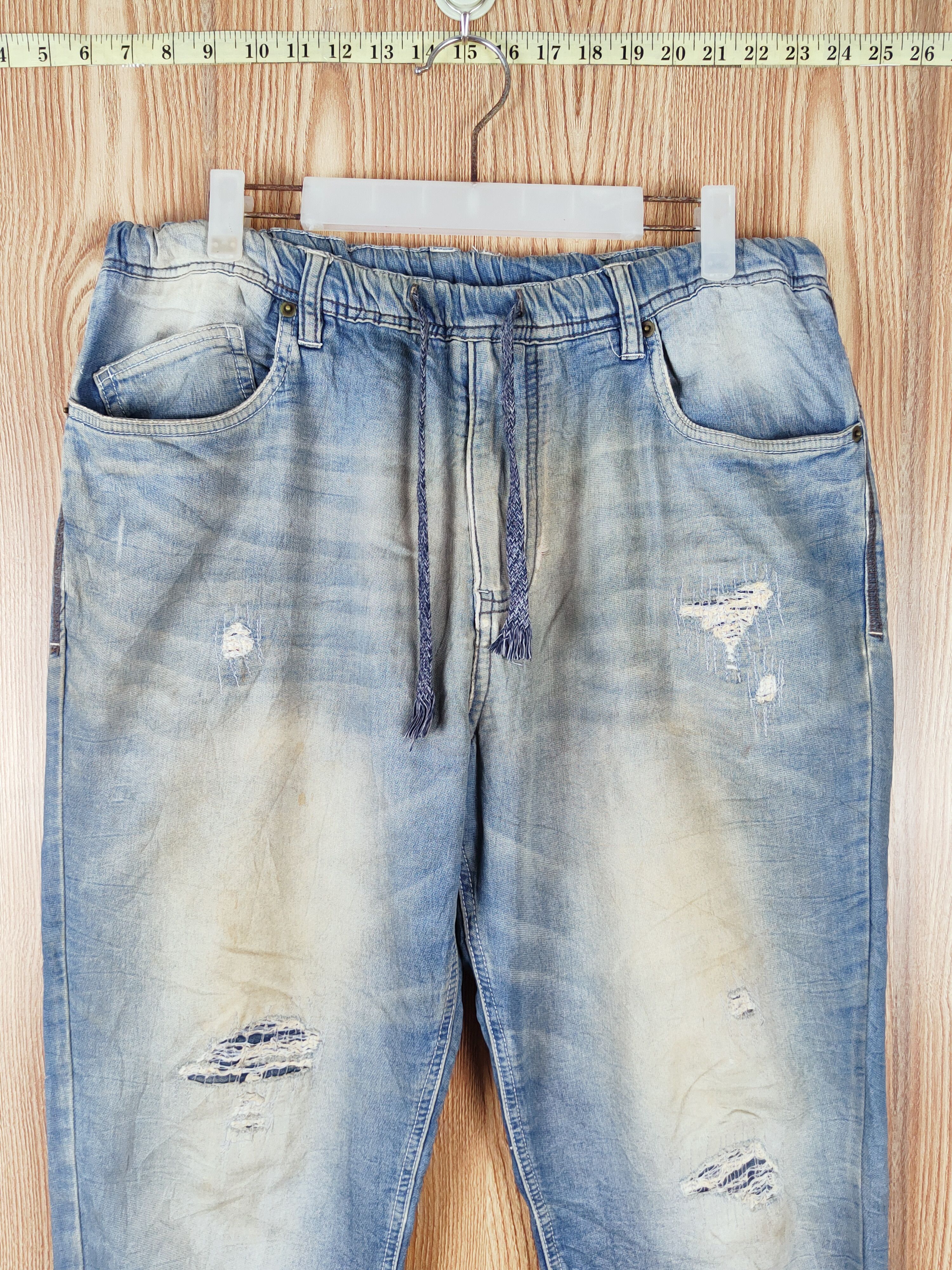 Japanese Brand × Vintage Oil Cake Blue Faded Distressed Ripped Soft Jeans Size US 32 / EU 48 - 2 Thumbnail