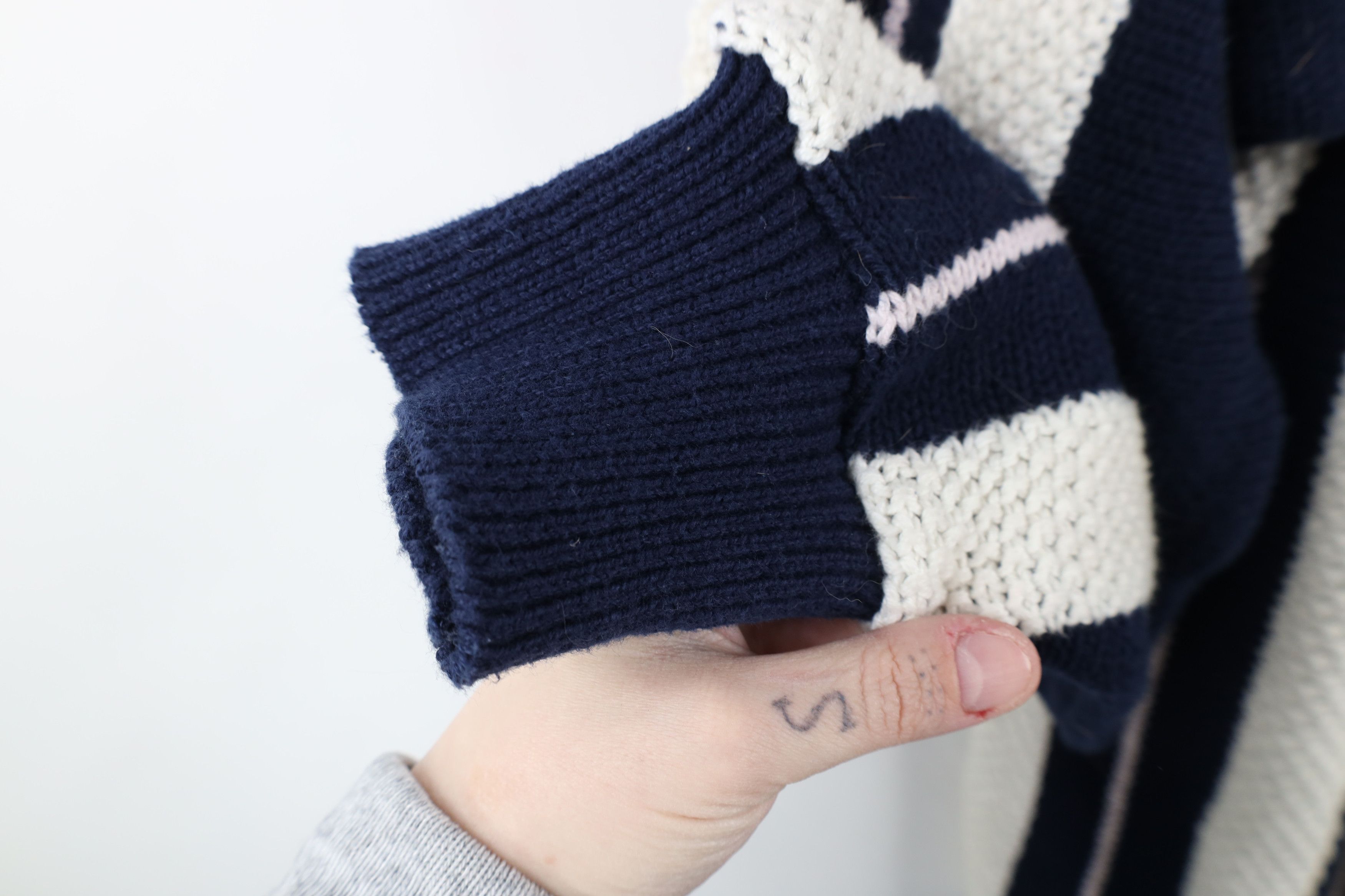 Vintage Vintage 90s Streetwear Block Thermal Knit Crewneck Sweater Size US L / EU 52-54 / 3 - 6 Thumbnail