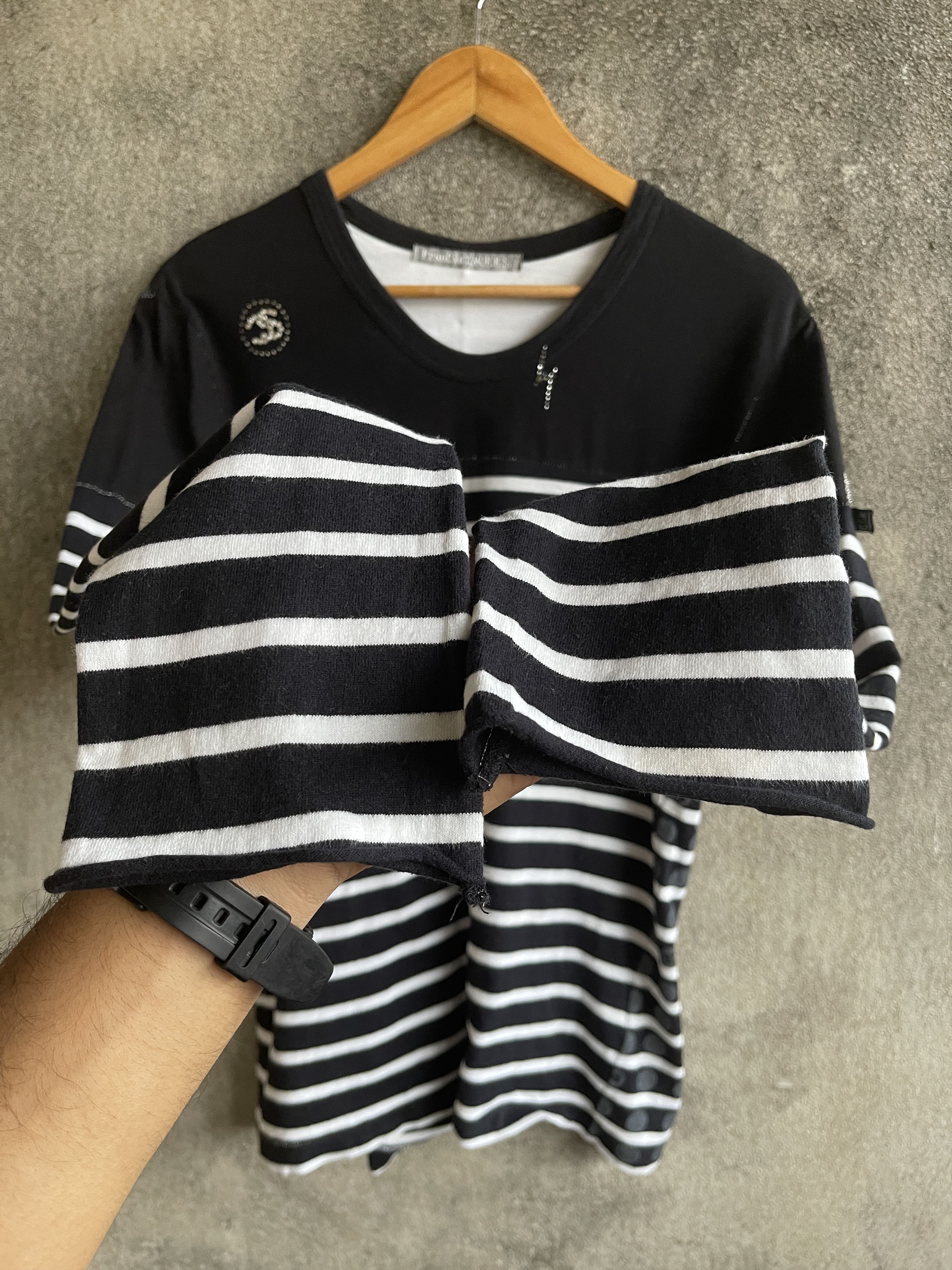 FranCisT MOR.K.S Vintage🔥FRANCIS.T.MOR.K.S🔥Striped V Neck Long Sleeve Tee Size US S / EU 44-46 / 1 - 7 Thumbnail