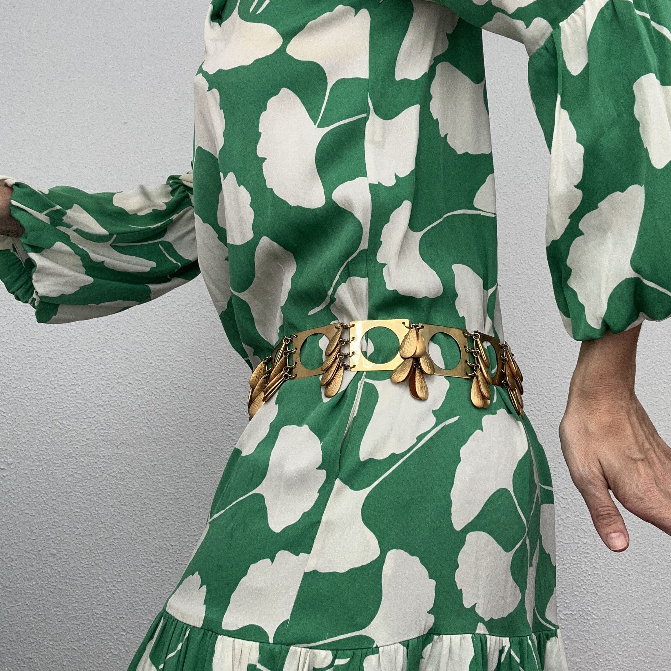 Vintage Vintage 1970s Gold Brutalist Leaf Belt Size ONE SIZE - 5 Thumbnail
