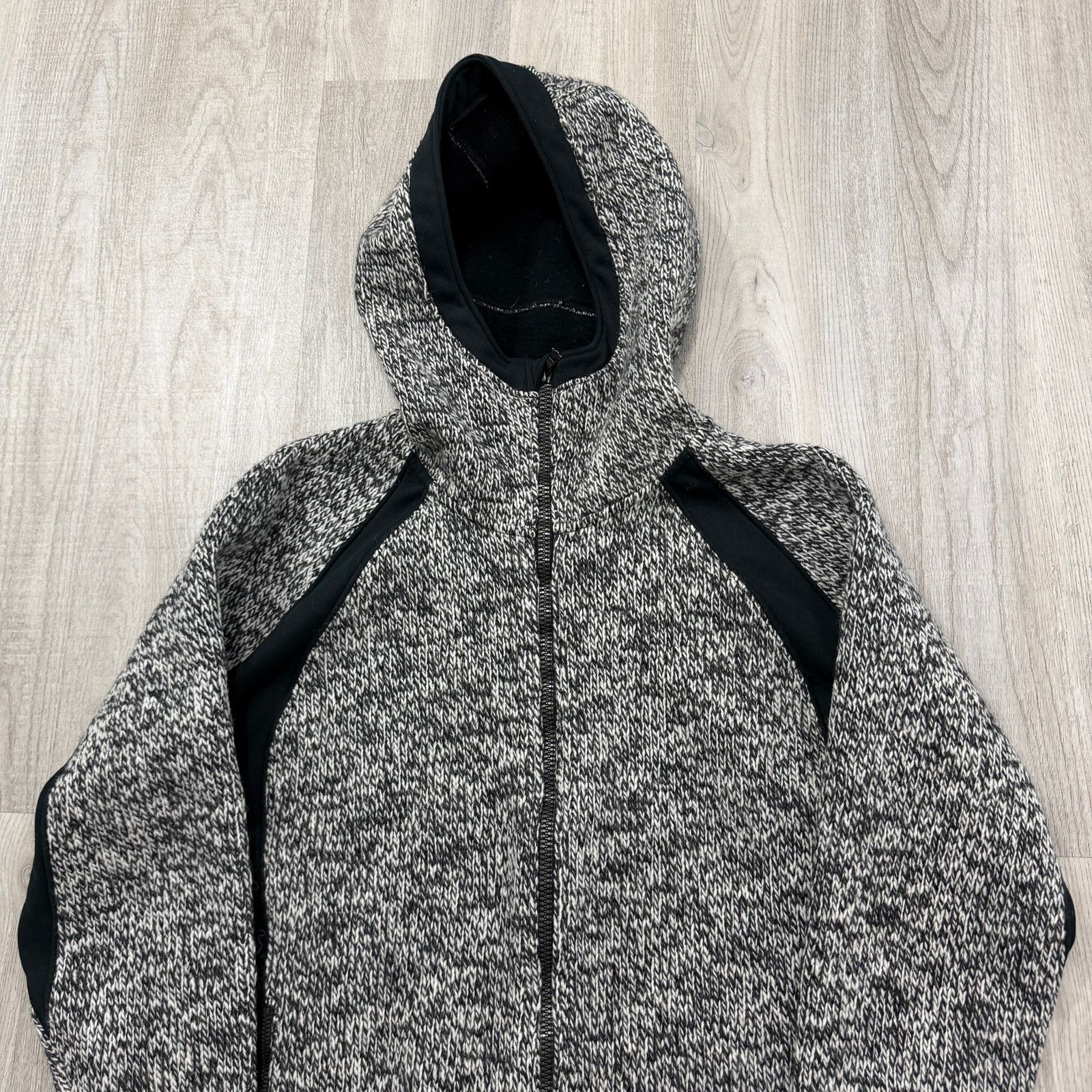 Kuhl Kuhl Stout Wool Hooded Jacket Women's Large Gray Black Size L / US 10 / IT 46 - 2 Thumbnail