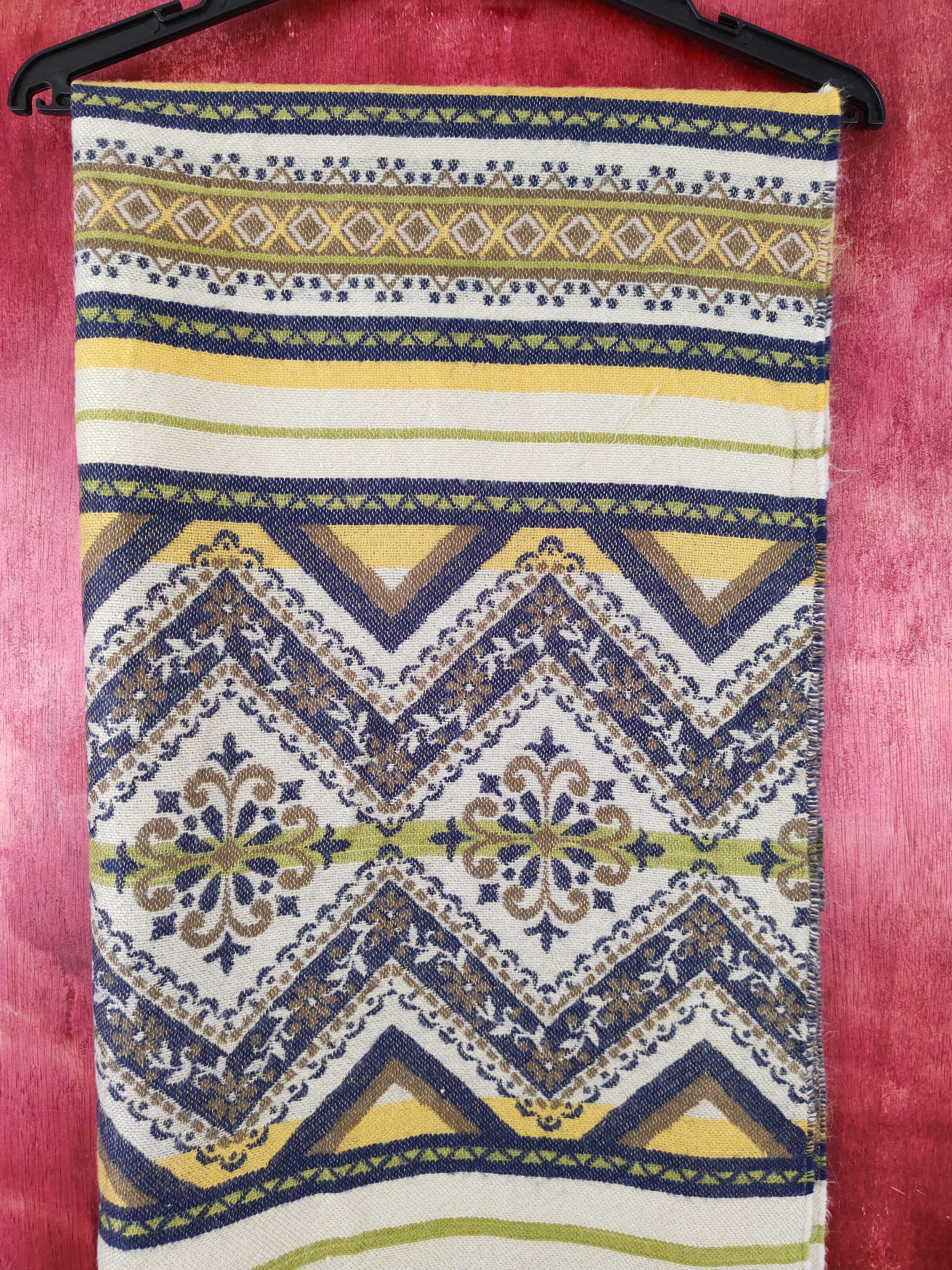 Japanese Brand Japan vintage navajo Muffler Scarves #S2111 Size ONE SIZE - 2 Thumbnail