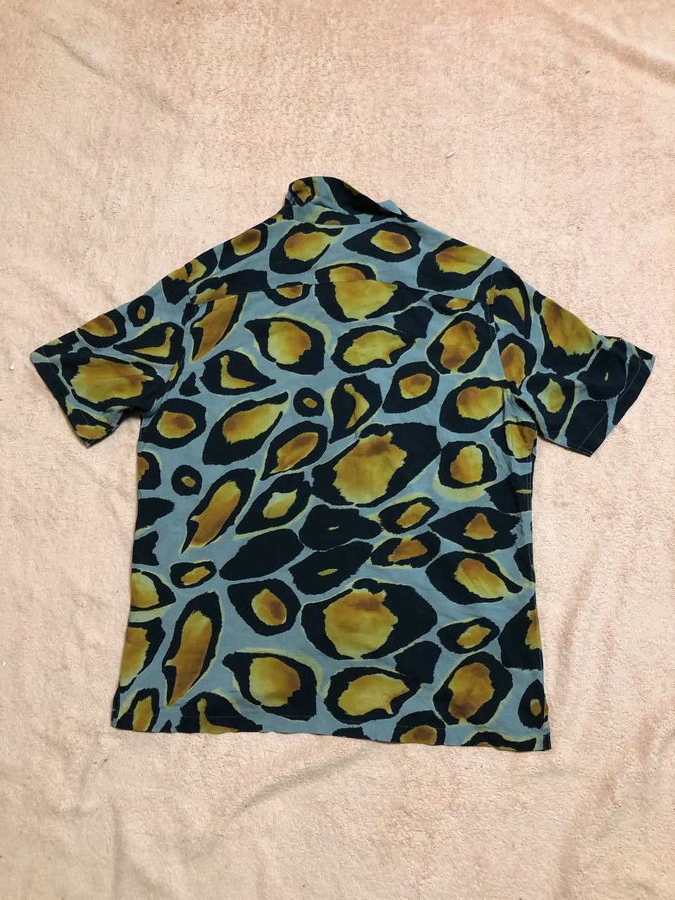 Allsaints Allsaints Hawaiian Floral Print Shirt STREETWEAR Size US S / EU 44-46 / 1 - 11 Thumbnail