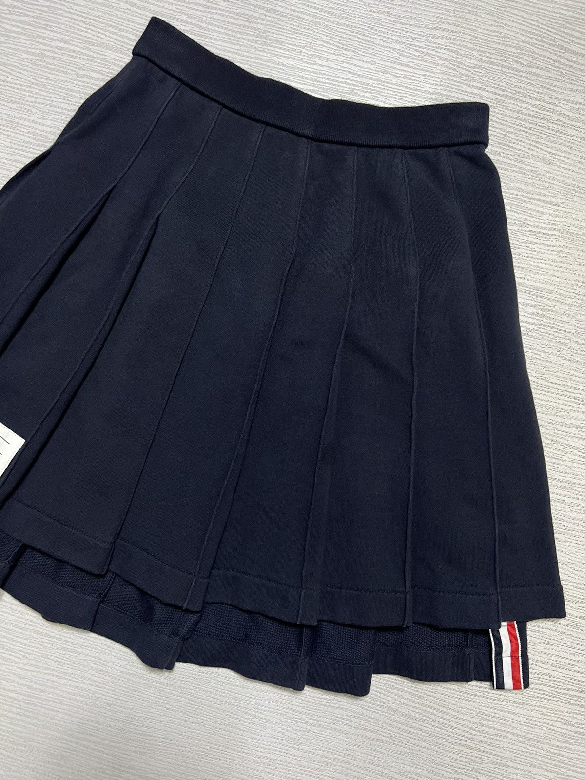 Thom Browne Thom Browne - Pleated Loopback Cotton Mini Skirt Size 25" / US 0 / IT 36 - 3 Thumbnail