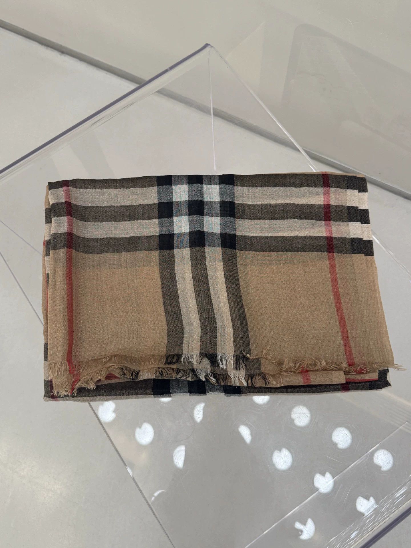 Burberry Burberry camel check light used scarf minor stain Size ONE SIZE - 3 Thumbnail