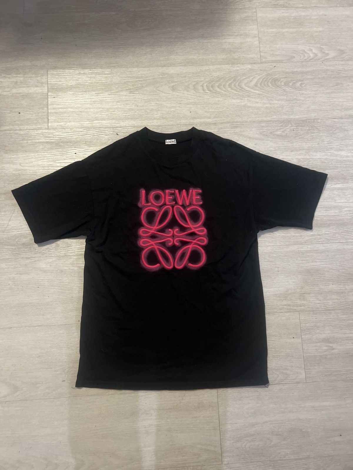 Loewe Loewe SS22 Neon Pink Sign Short Sleeve T-Shirt Size M Size US M / EU 48-50 / 2 - 1 Thumbnail