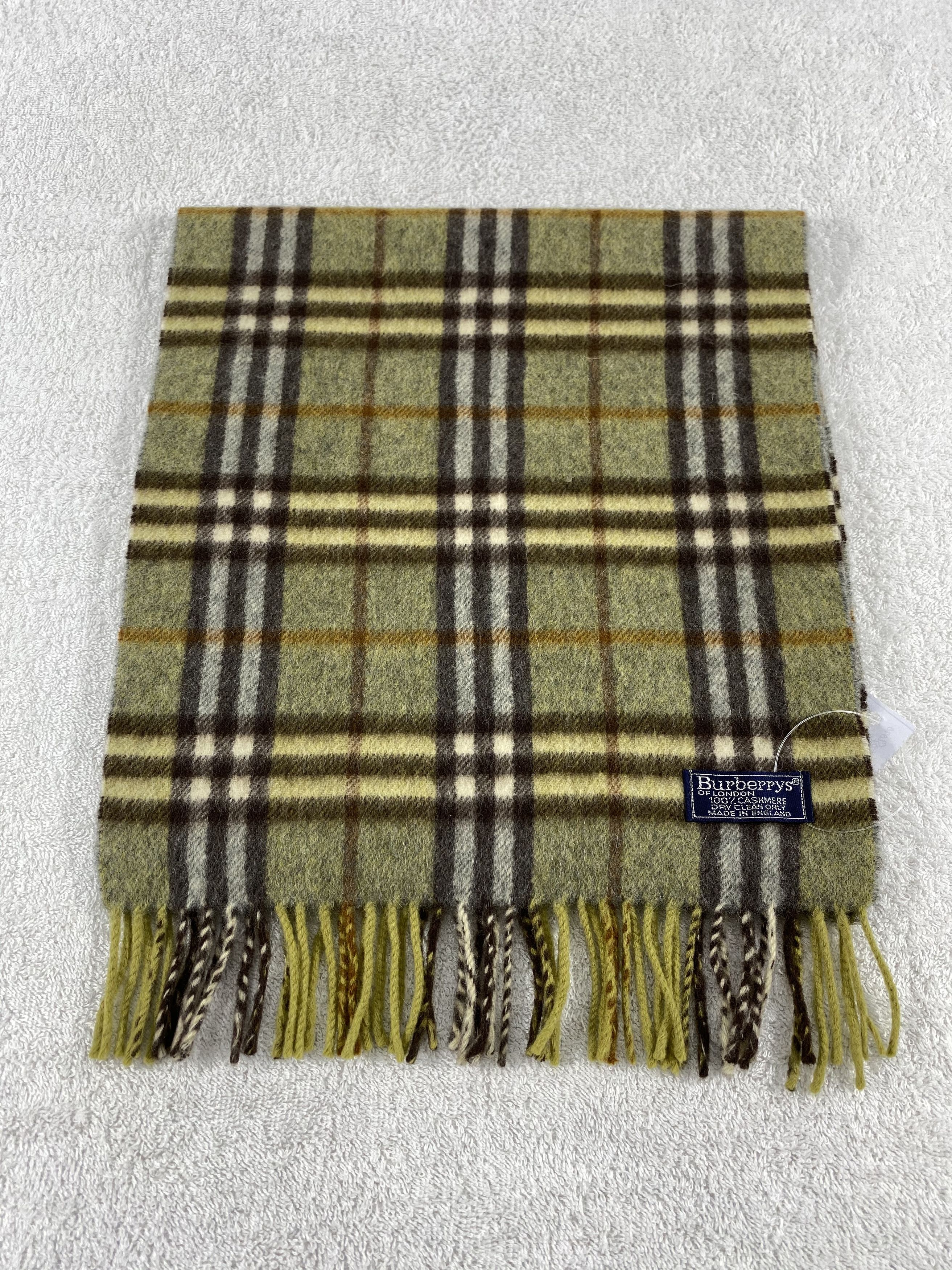 Burberry Vintage Burberry Scarf/Muffler/Neckwear MF612 Size ONE SIZE - 2 Thumbnail