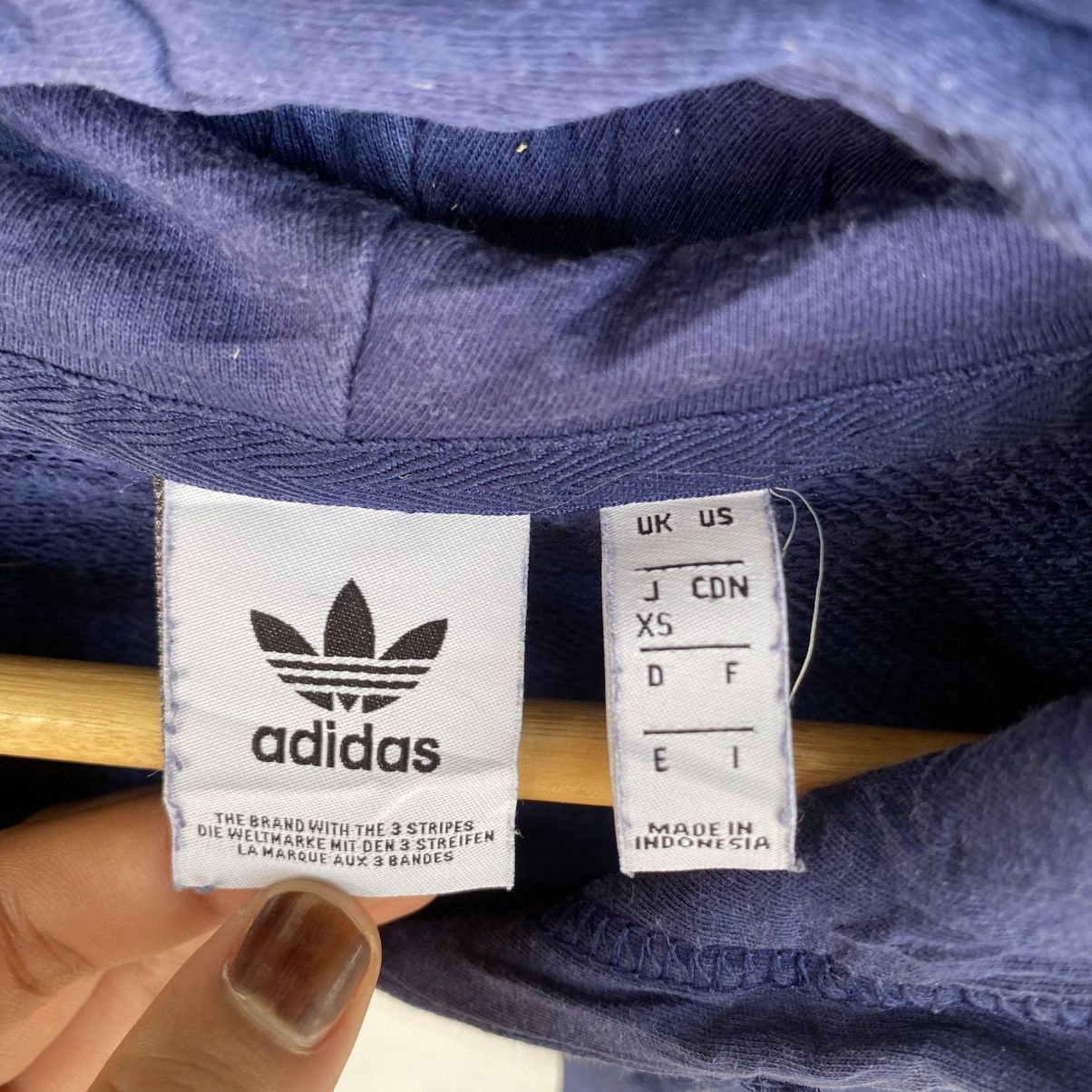 Other Vintage Adidas Hoodie Big Printed Sweater NavyBlue Size XS Size US XS / EU 42 / 0 - 5 Thumbnail