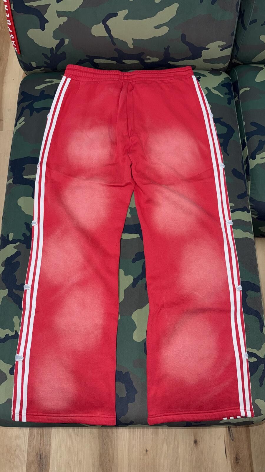 RETROVERT RetroVert Red Studded Destruction Pants Size US 36 / EU 52 - 3 Thumbnail